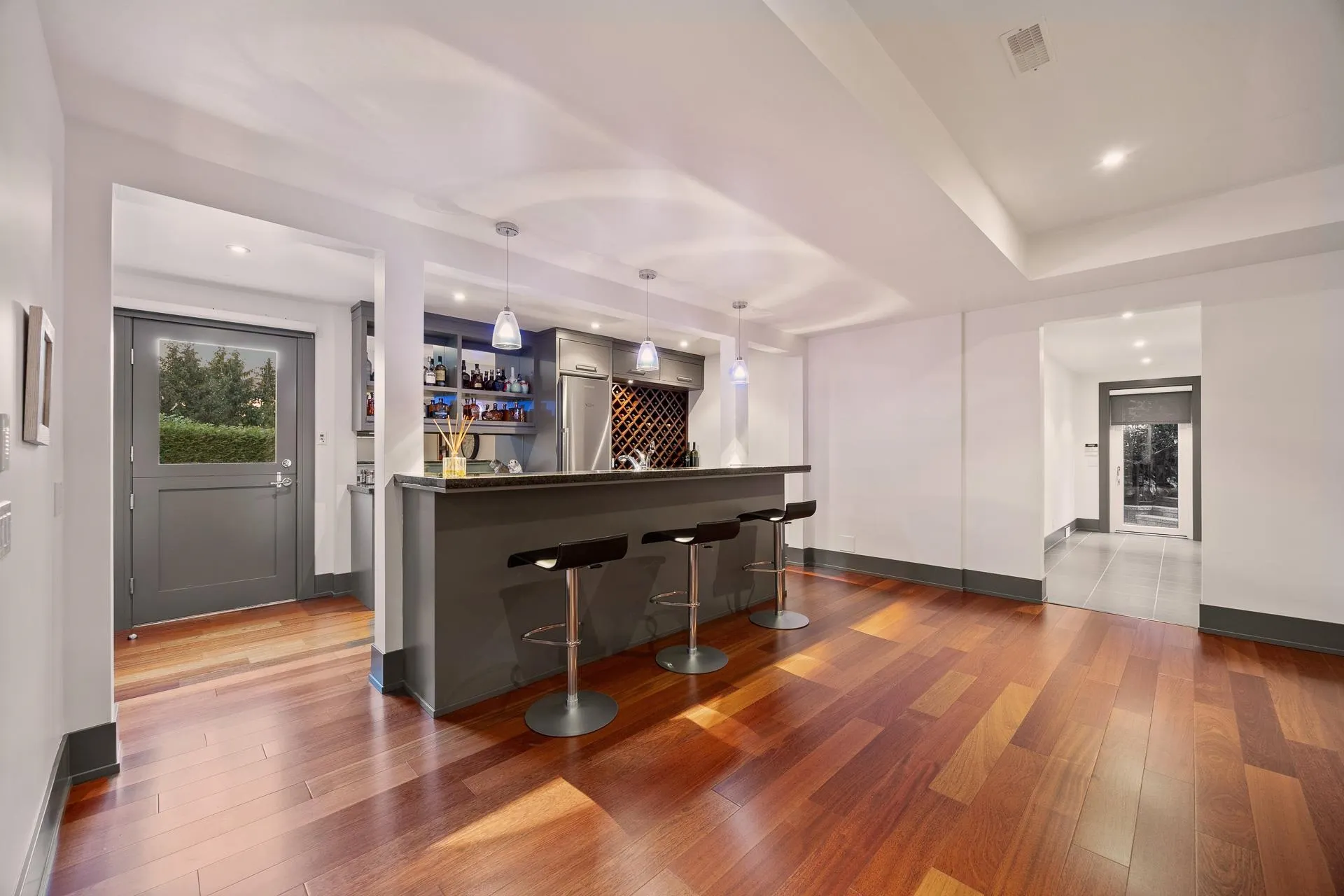 2737 Crescent Drive
