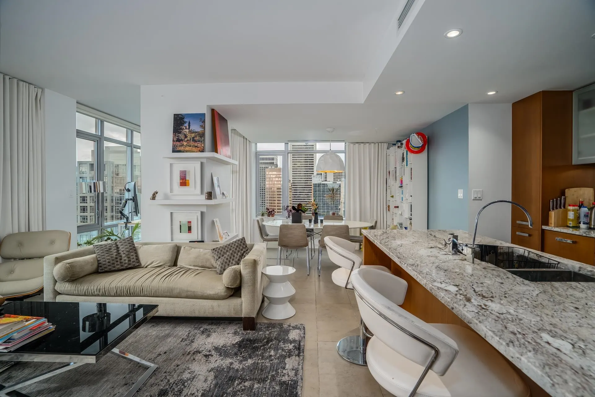 1906 1028 Barclay Street