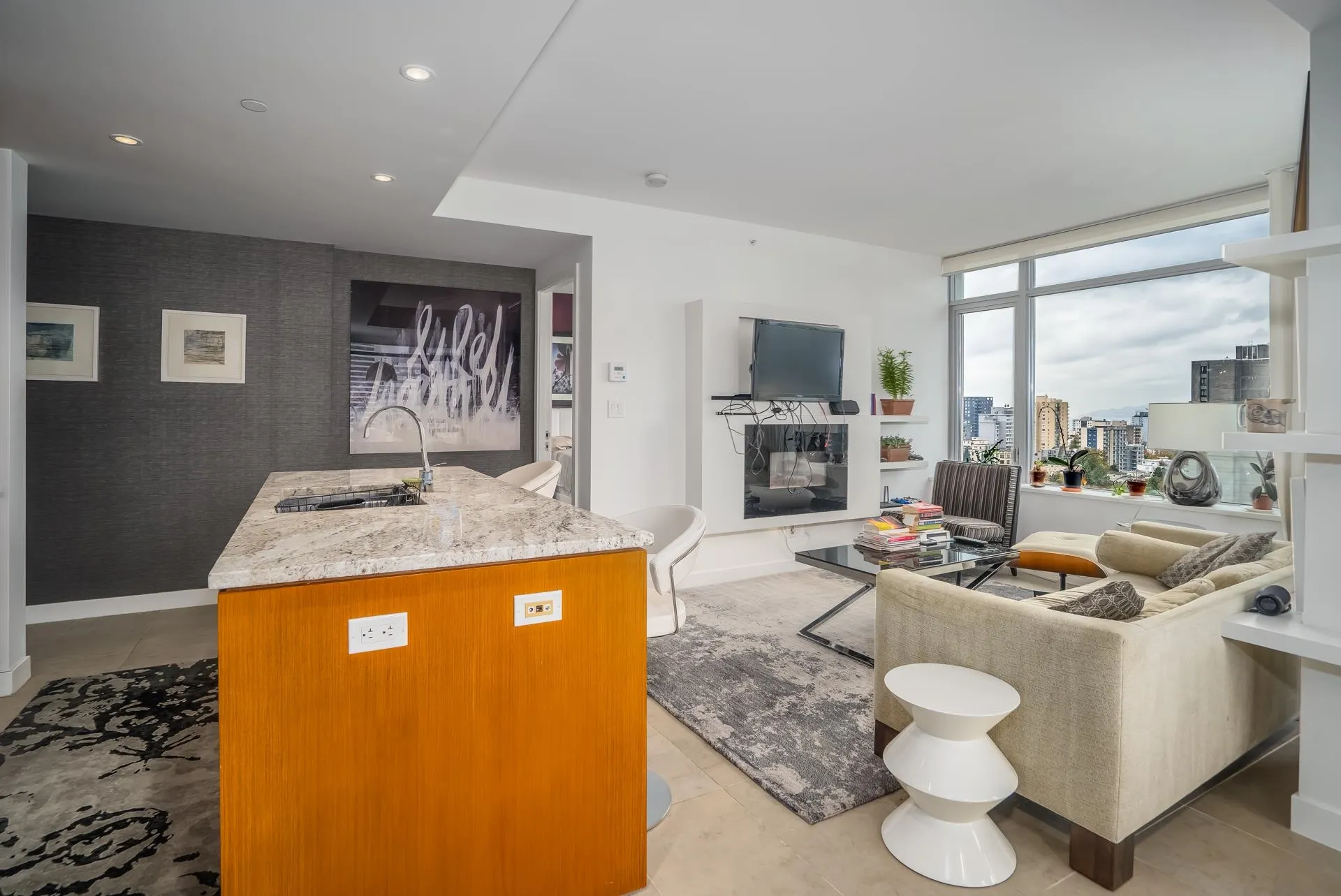 1906 1028 Barclay Street