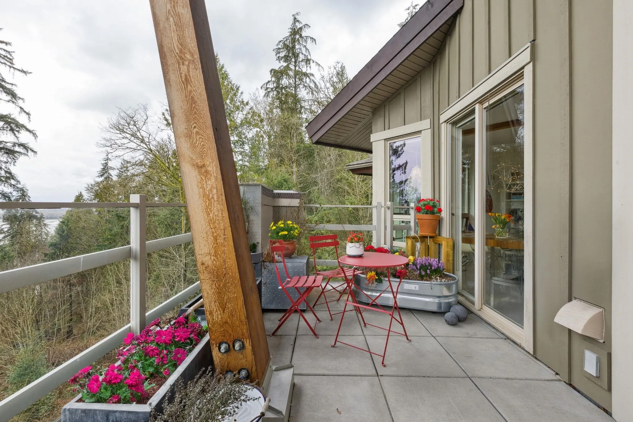 501 560 Raven Woods Drive