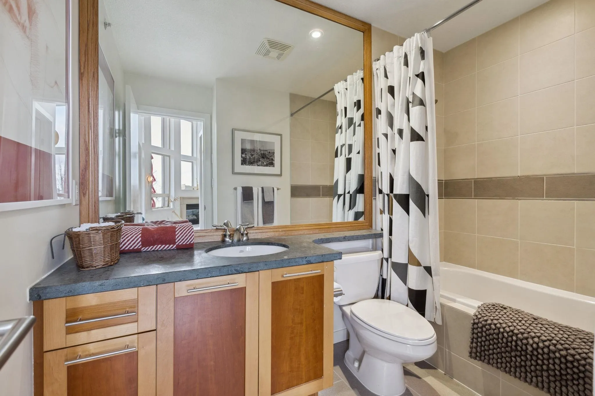 501 560 Raven Woods Drive