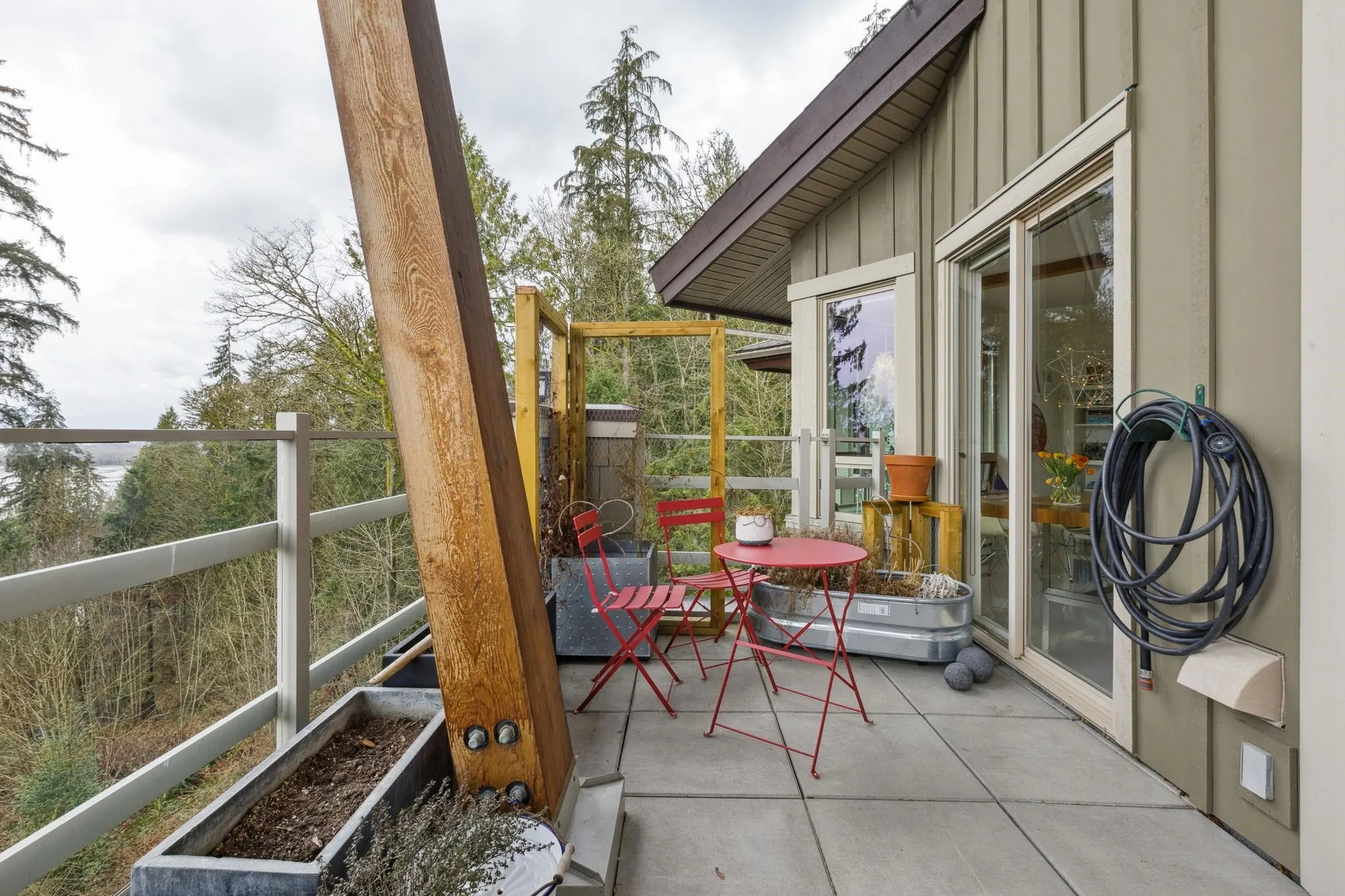 501 560 Raven Woods Drive