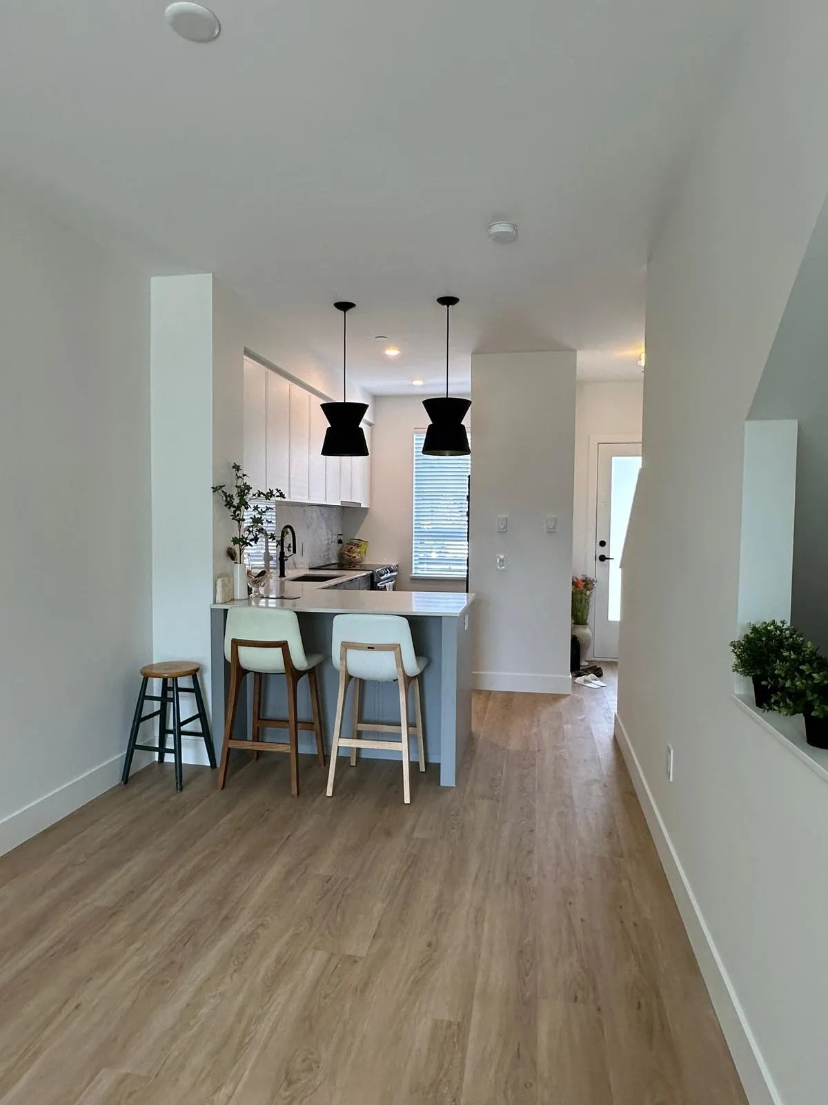 1411 Shoal Way