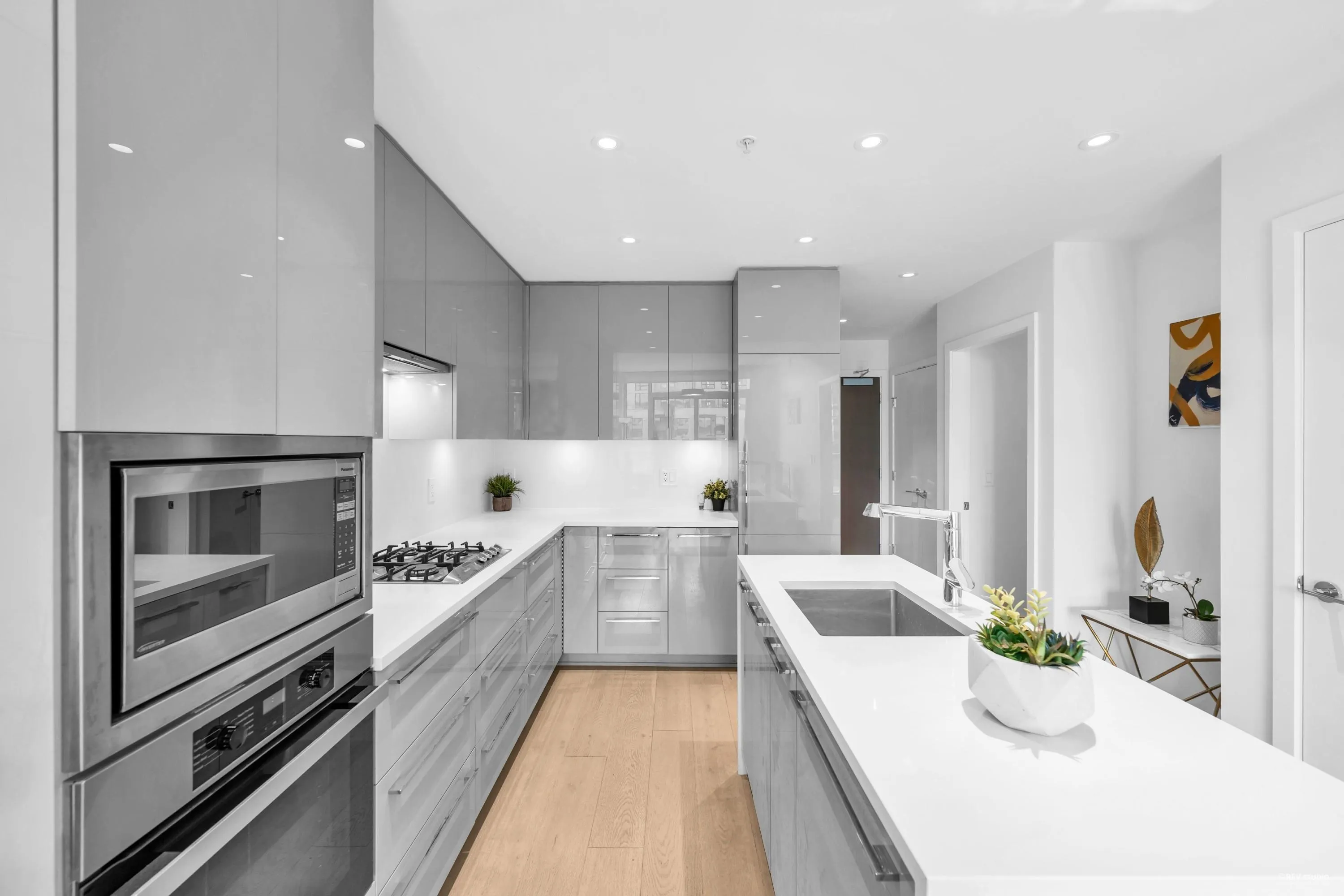 406 5189 Cambie Street