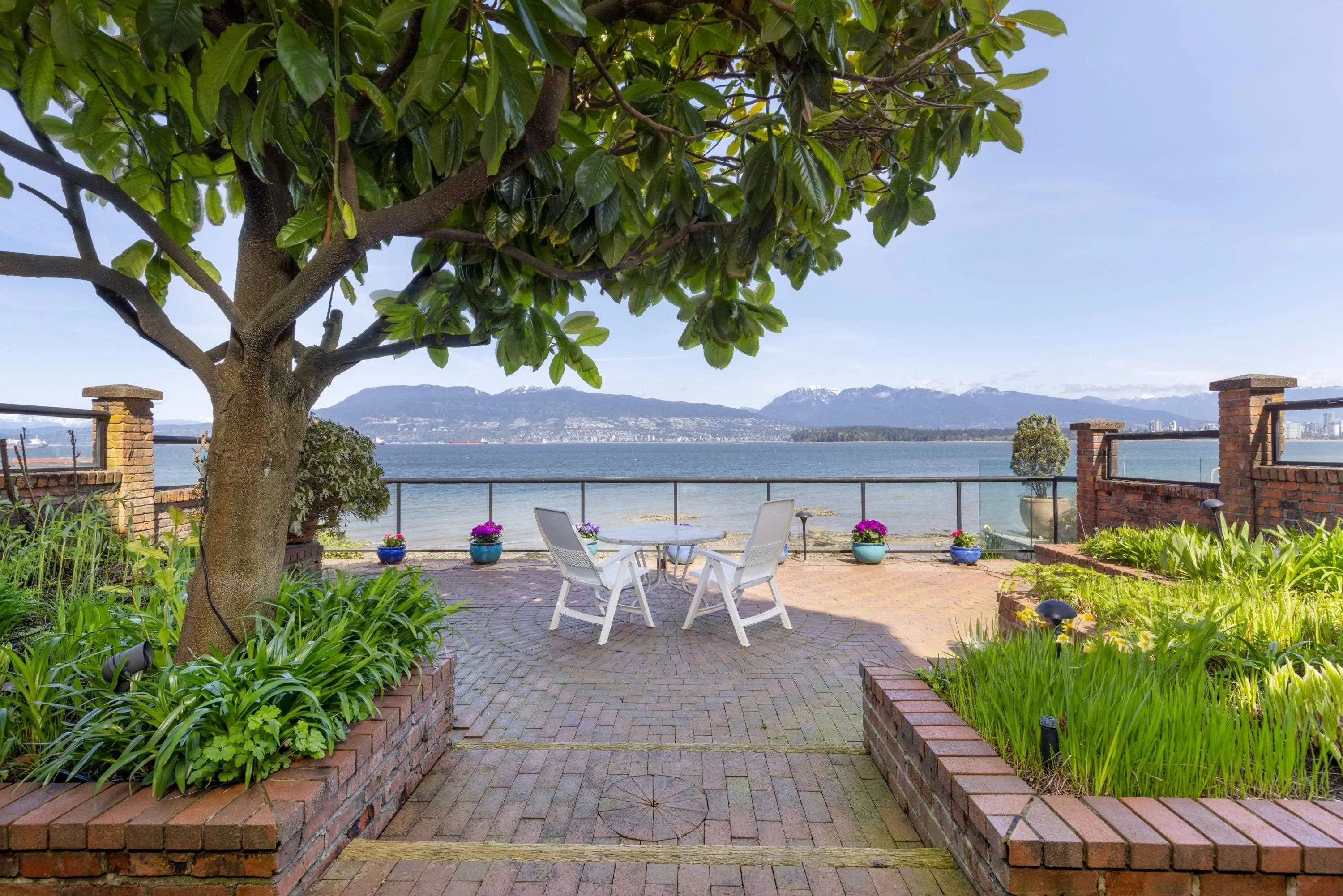 3167 Point Grey Road
