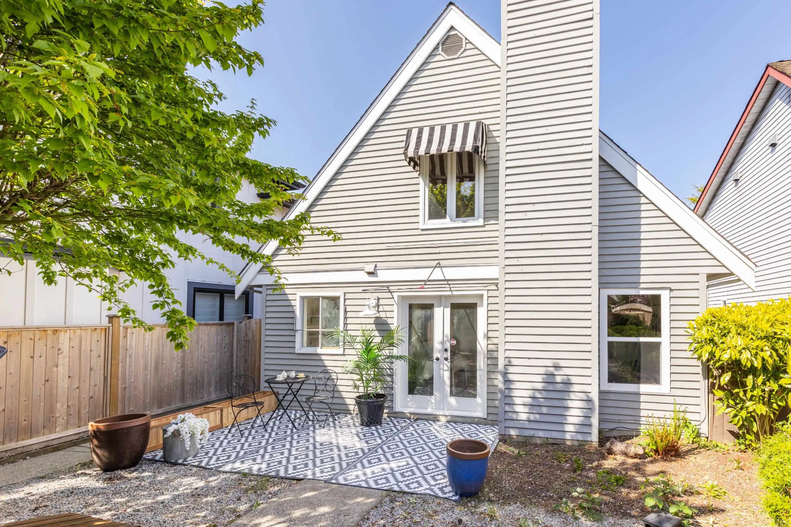 3780 Shuswap Avenue