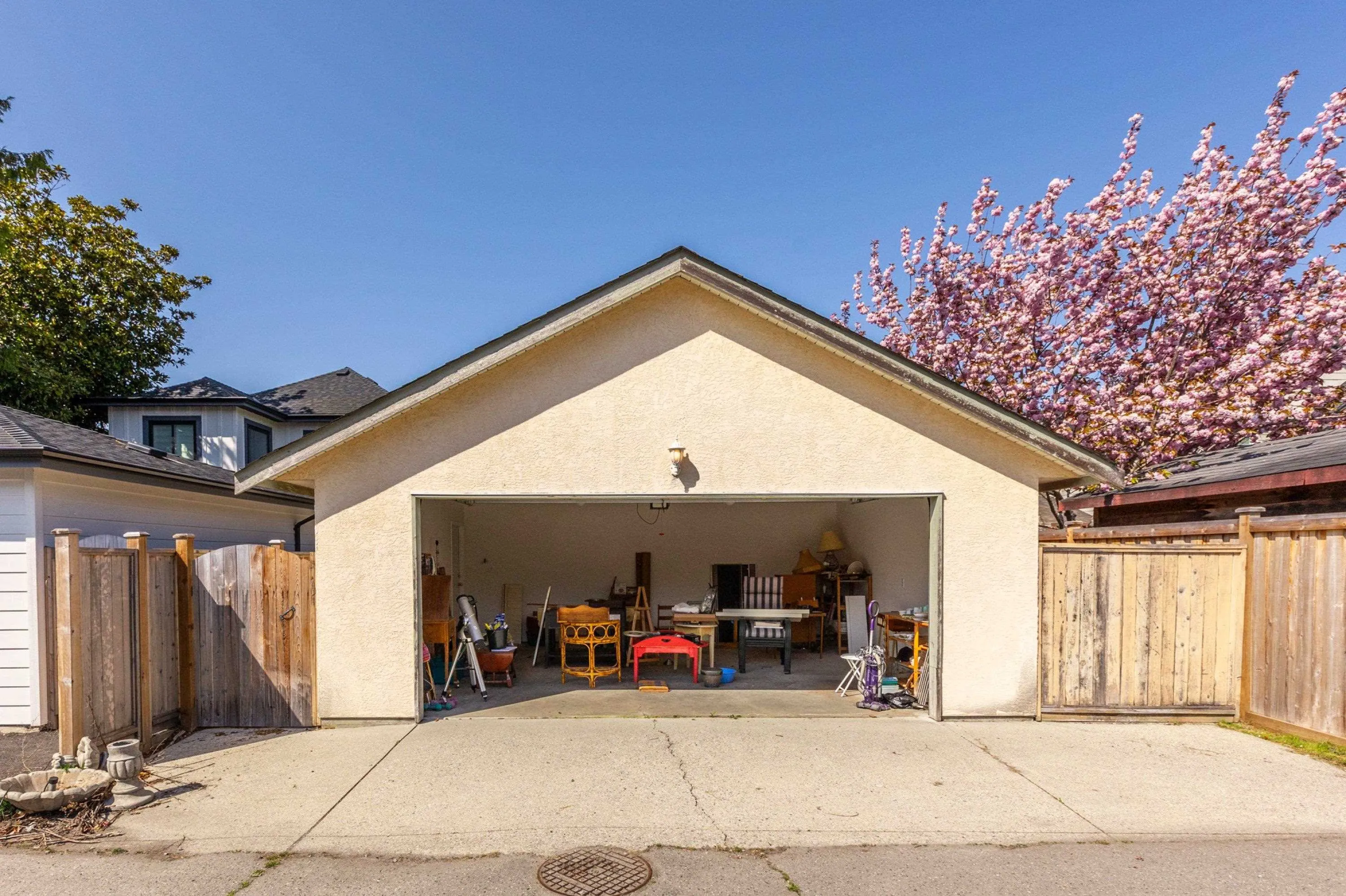 3780 Shuswap Avenue