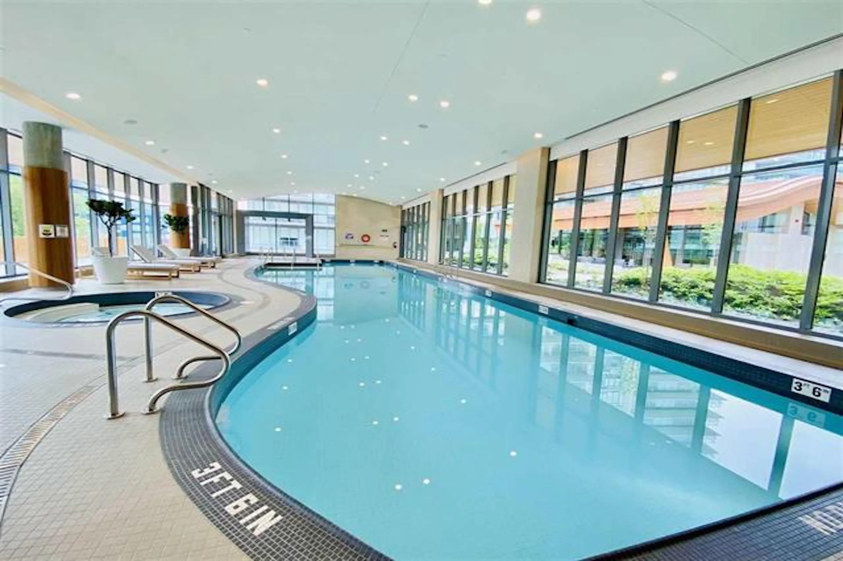 606 6622 Pearson Way