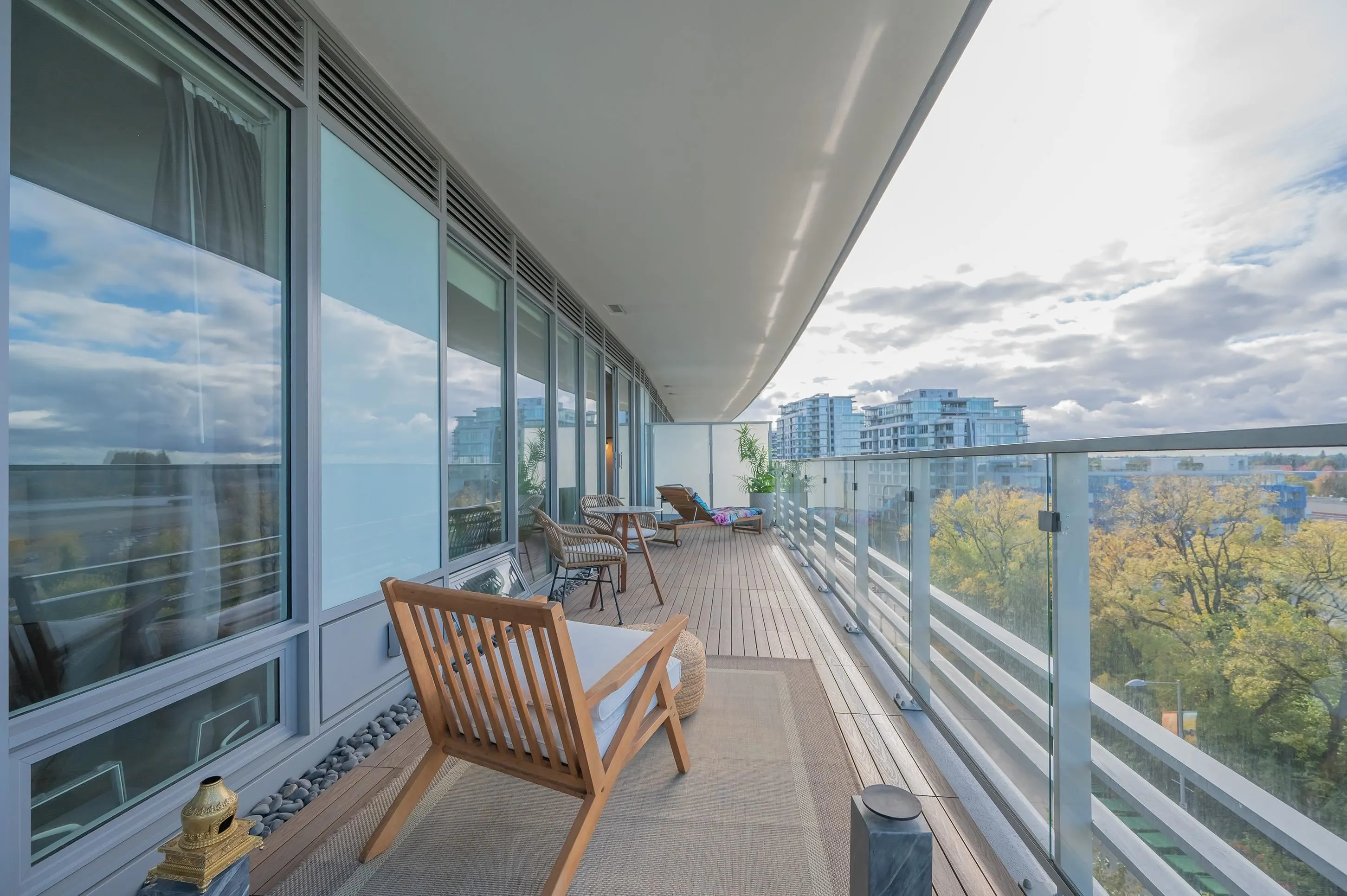 606 6622 Pearson Way