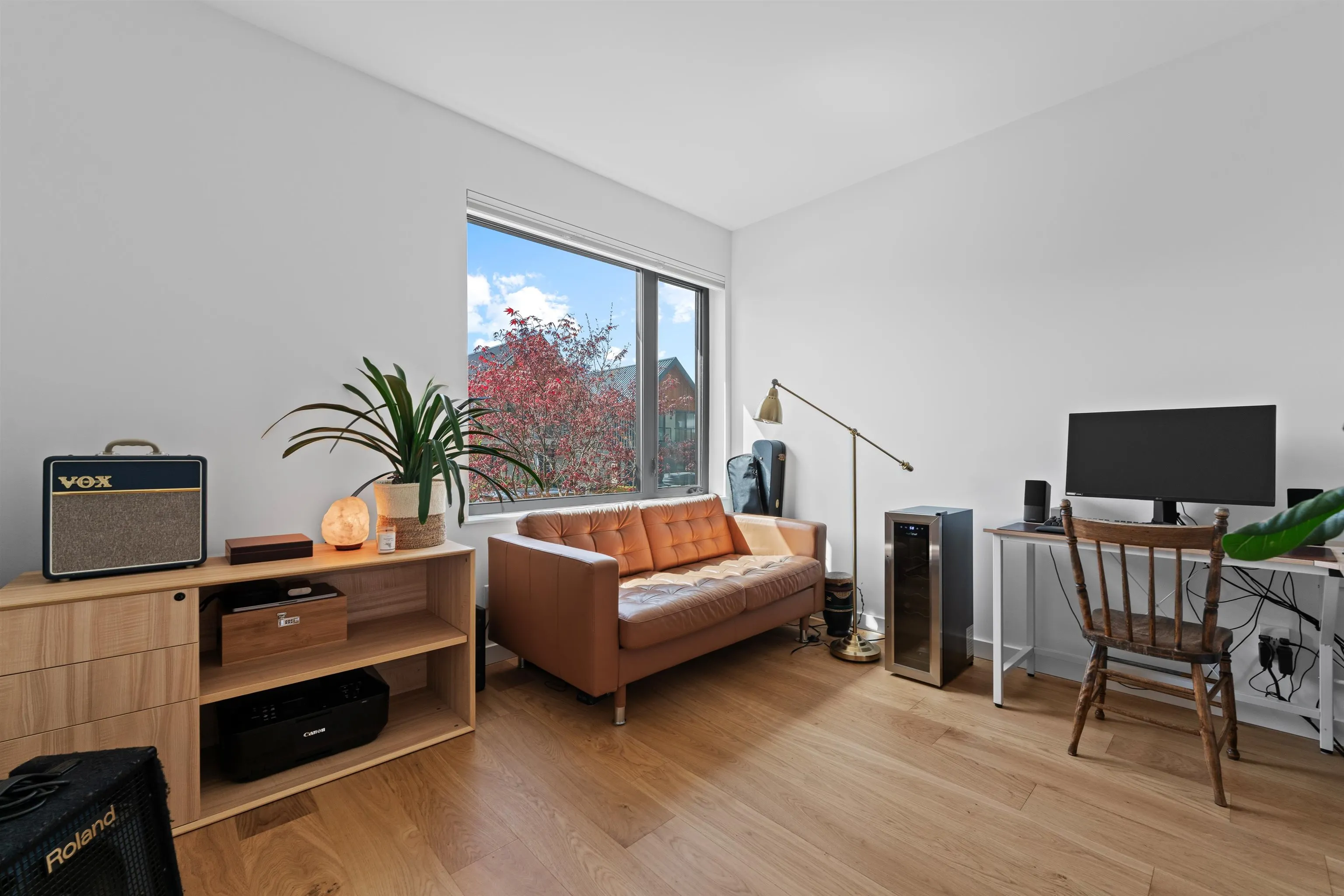 40822 The Crescent