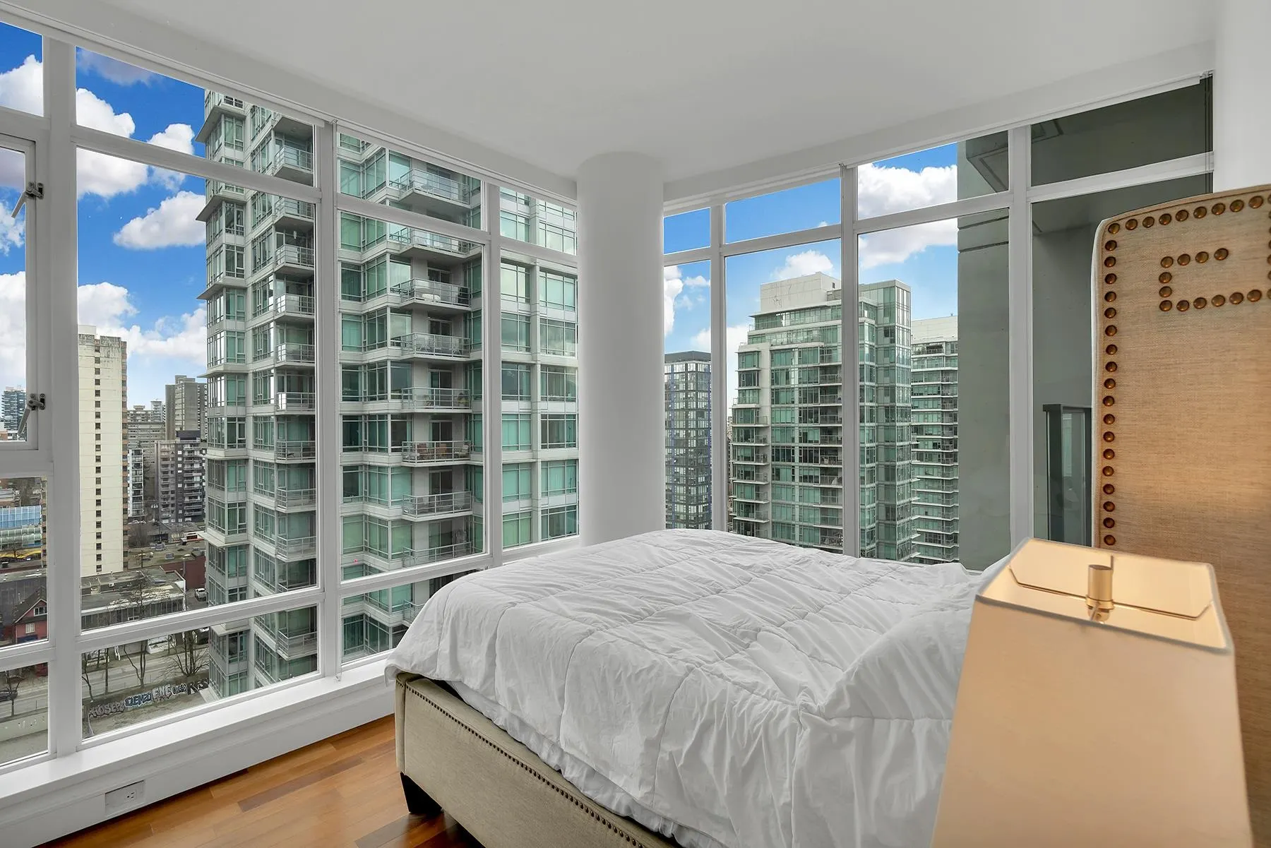 1904 1616 Bayshore Drive