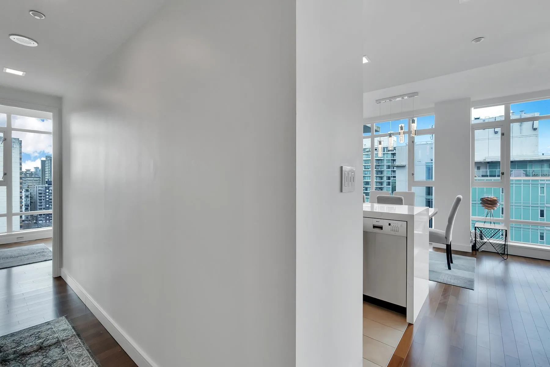 1904 1616 Bayshore Drive