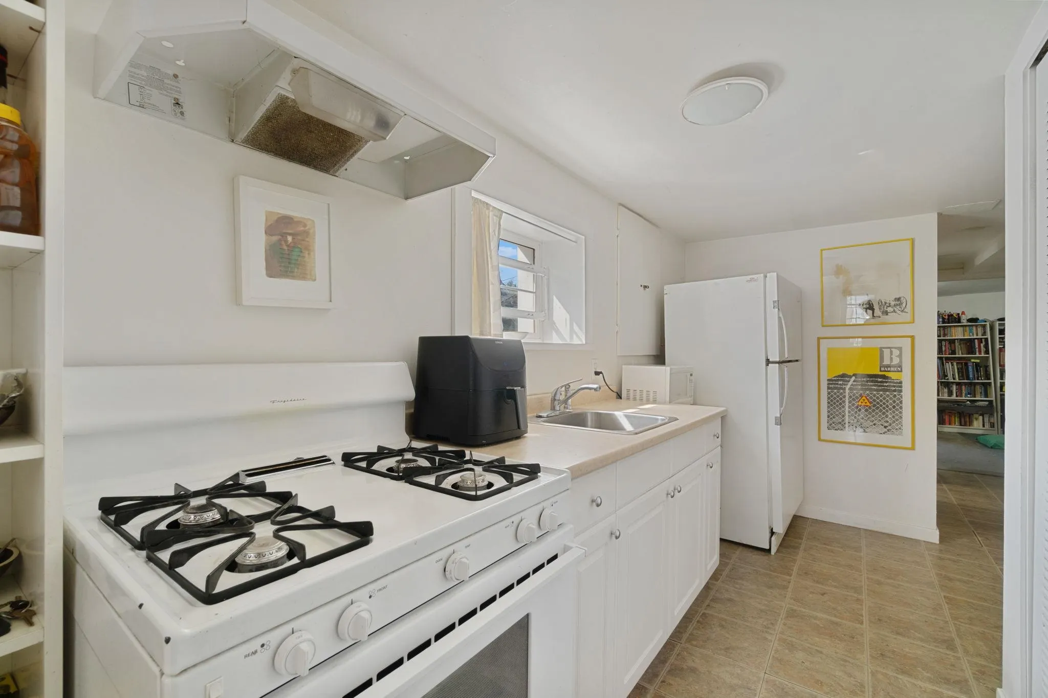 19 E 26th Avenue