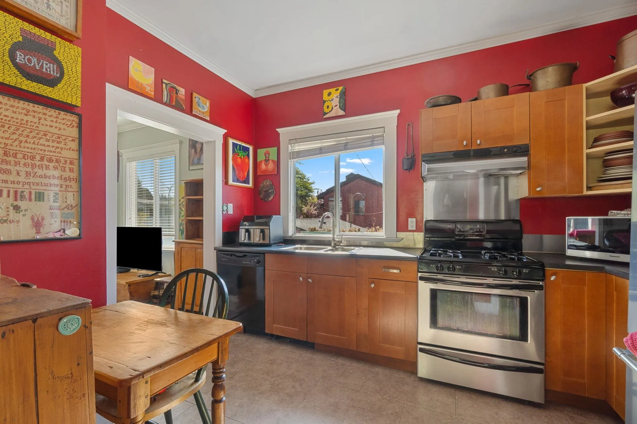 19 E 26th Avenue