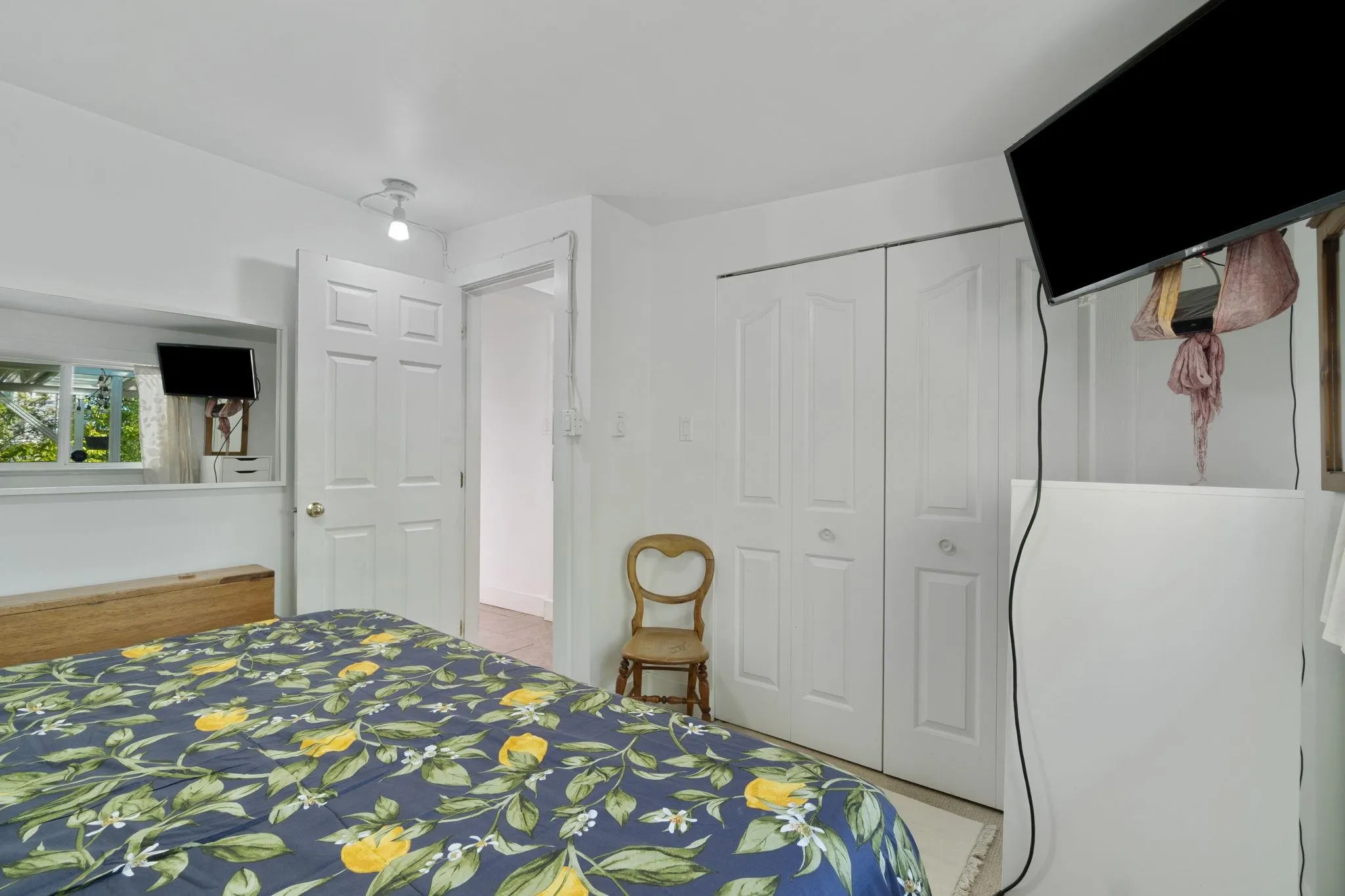 19 E 26th Avenue