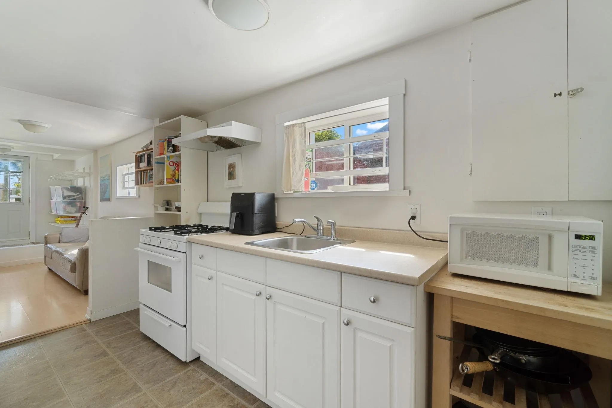 19 E 26th Avenue