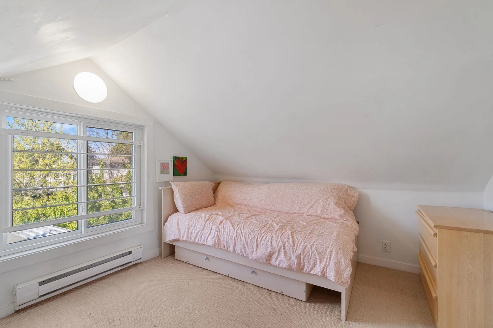 19 E 26th Avenue