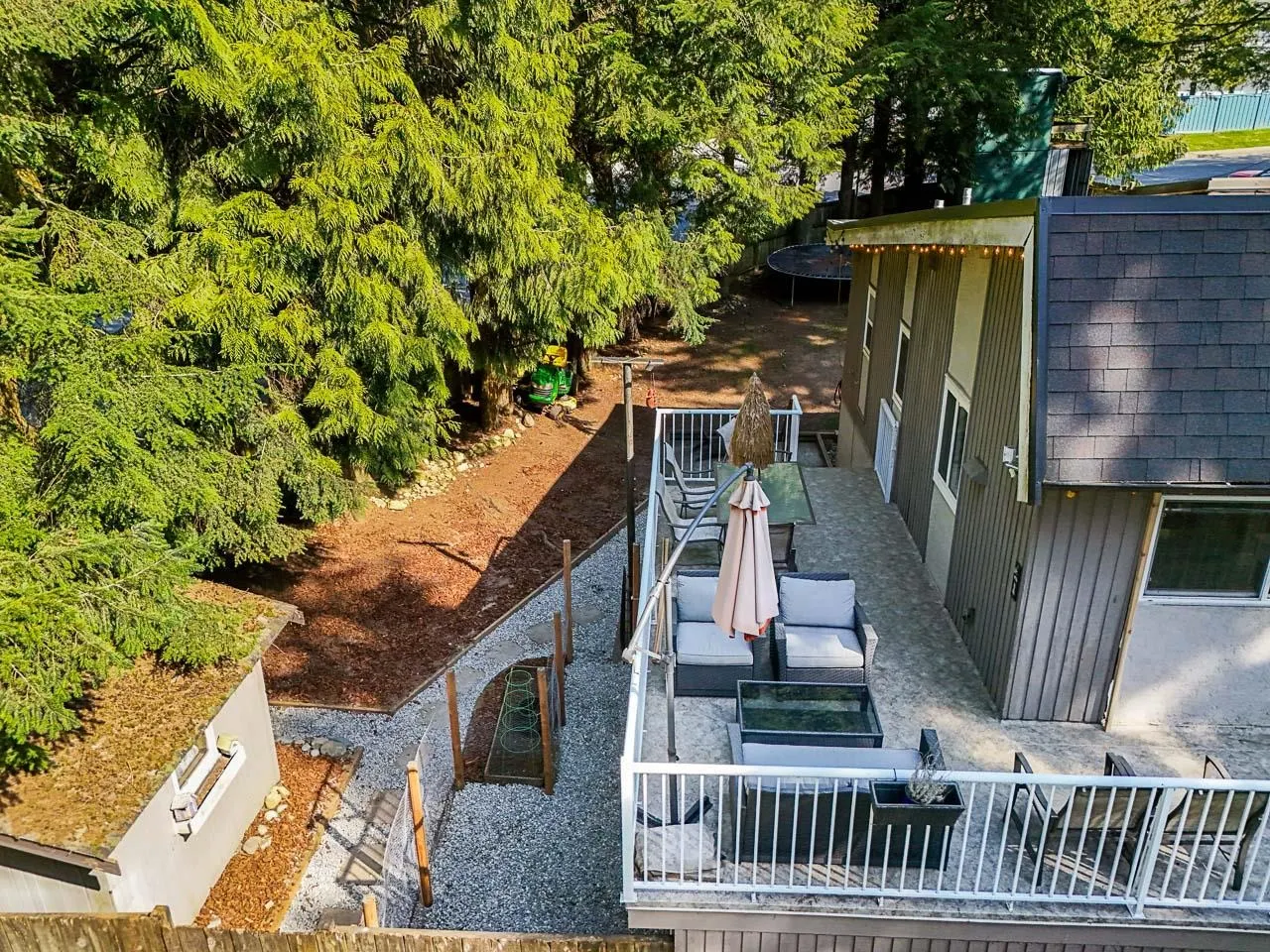 101 College Park Way