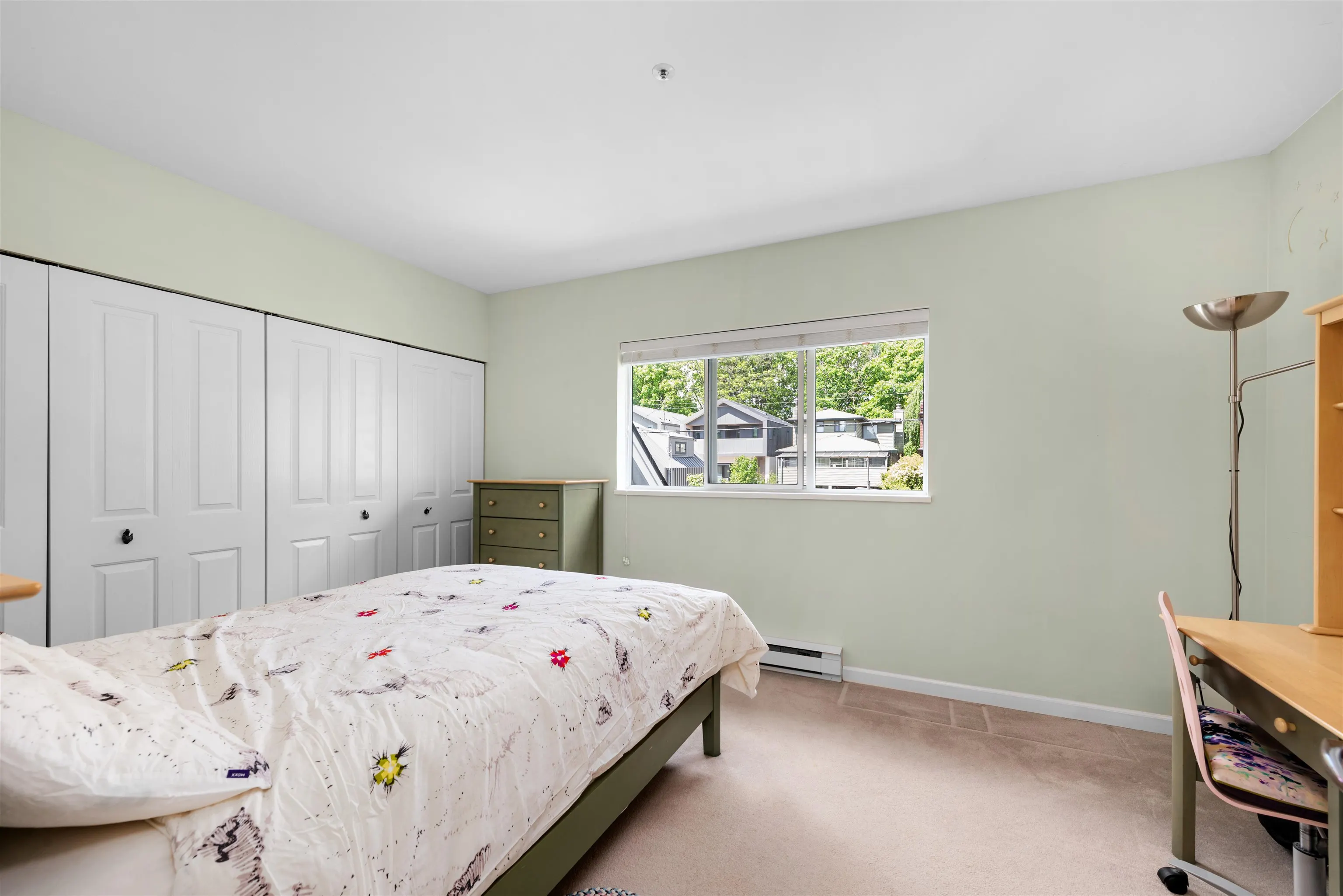202 3189 Camosun Street
