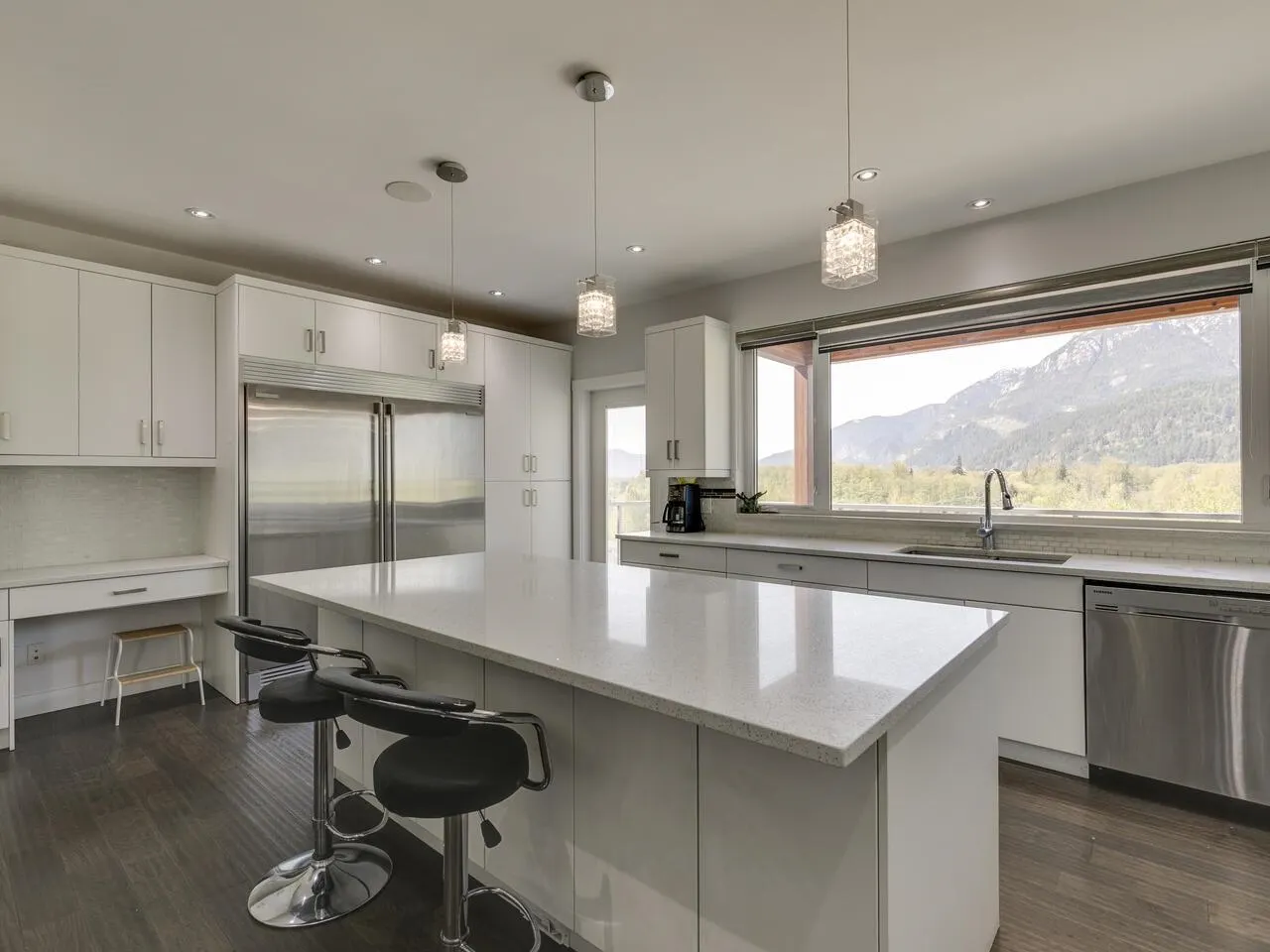 41230 Rockridge Place