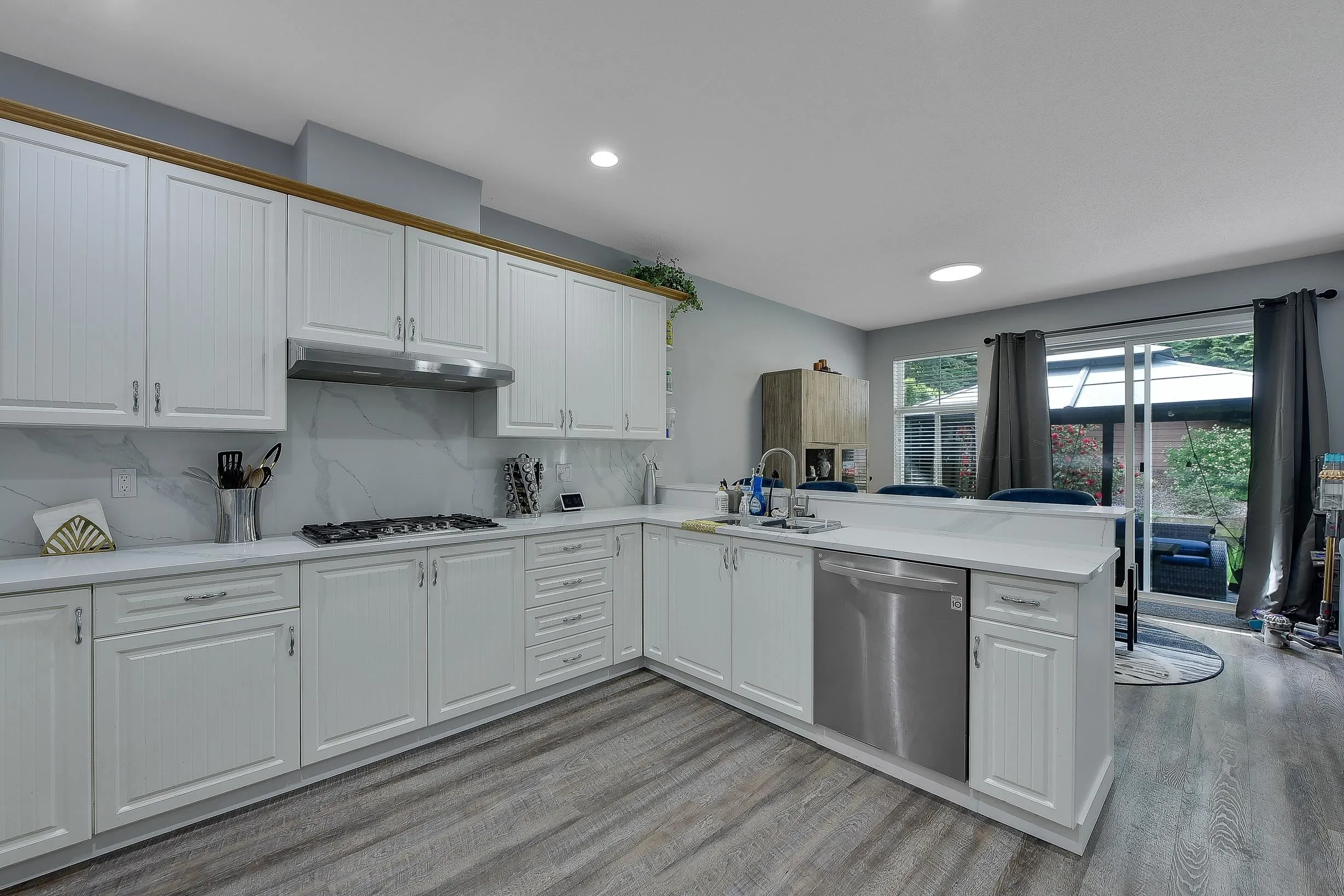 #23 5811 122 Street