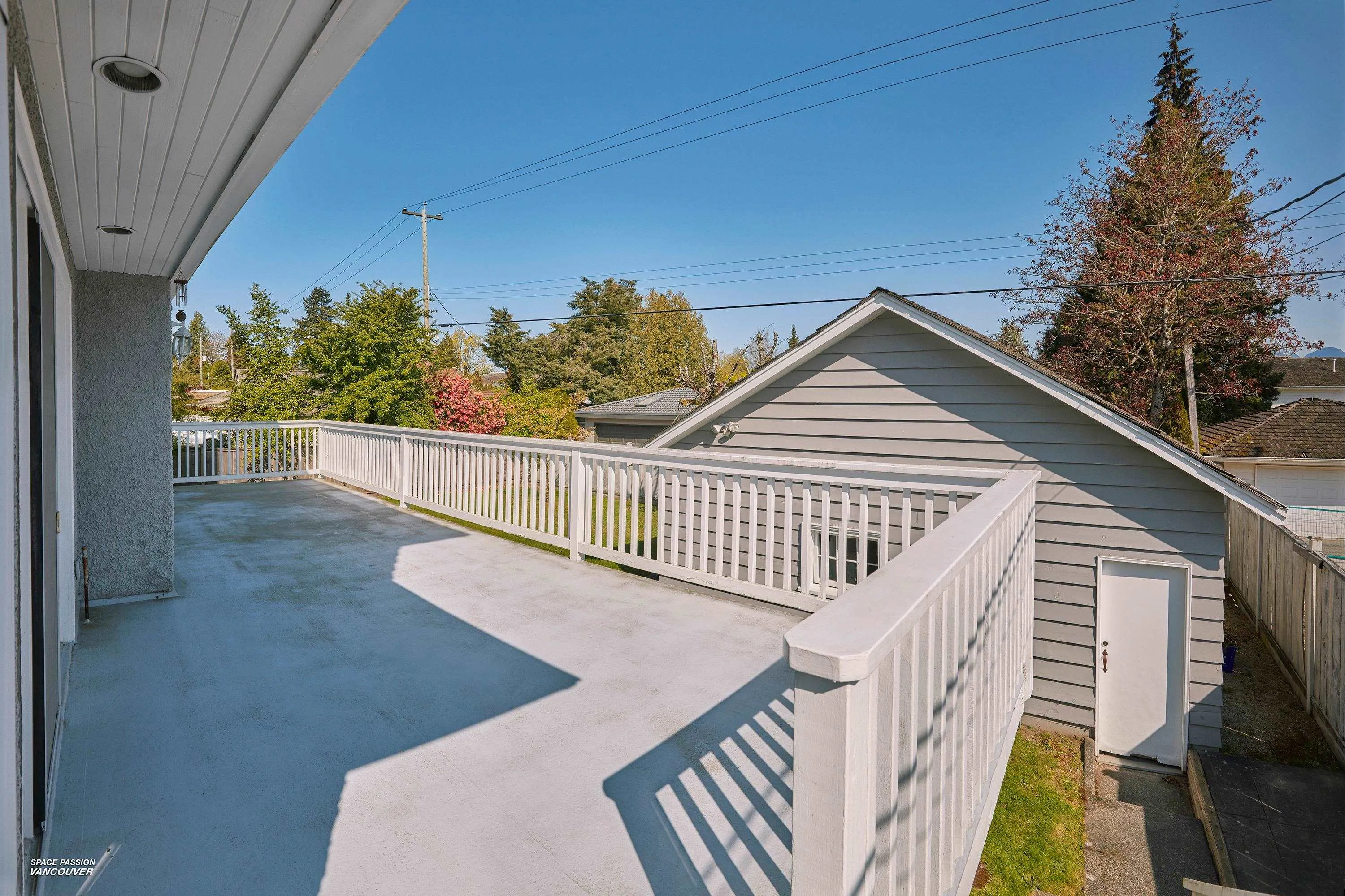 1355 W 33rd Avenue