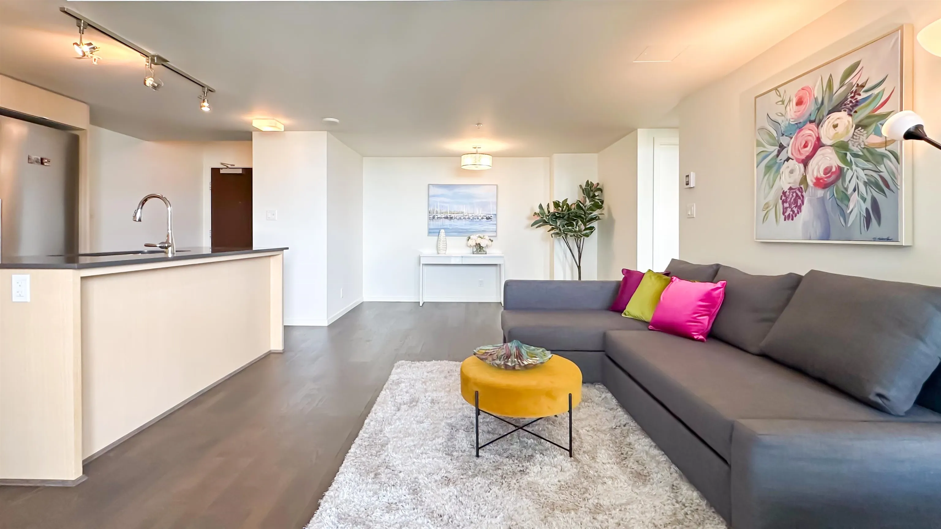 1513 7788 Ackroyd Road