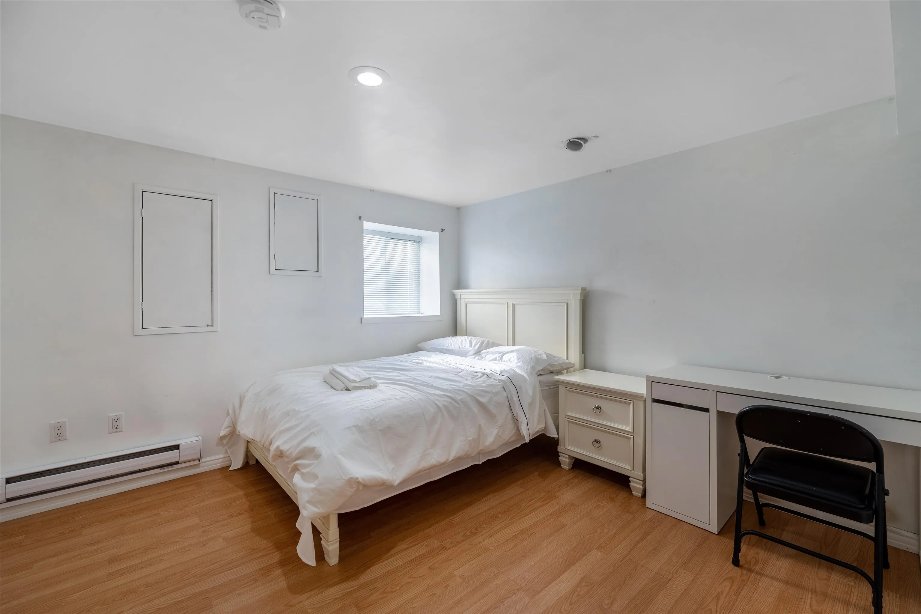 2085 W 45th Avenue