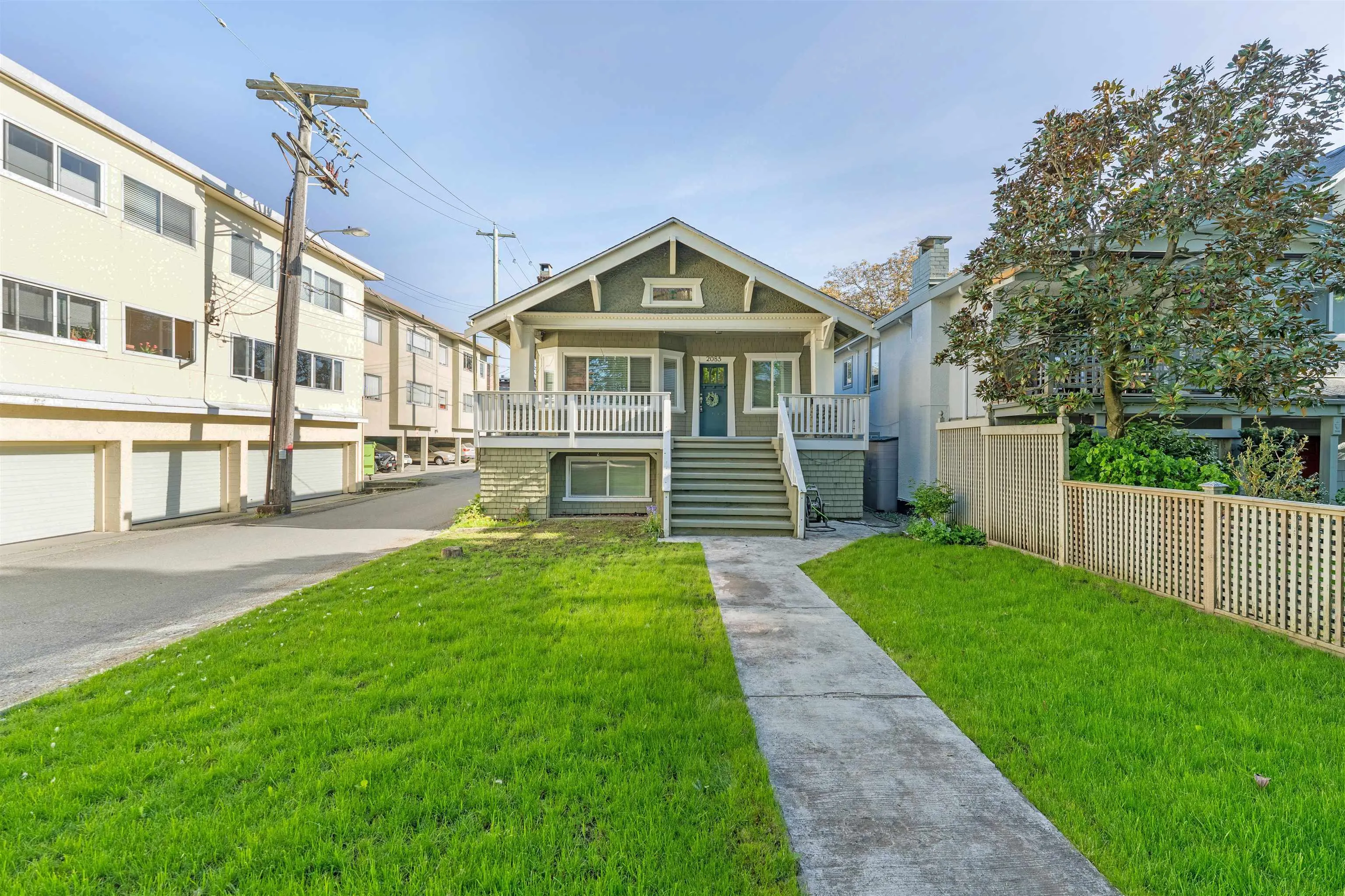 2085 W 45th Avenue