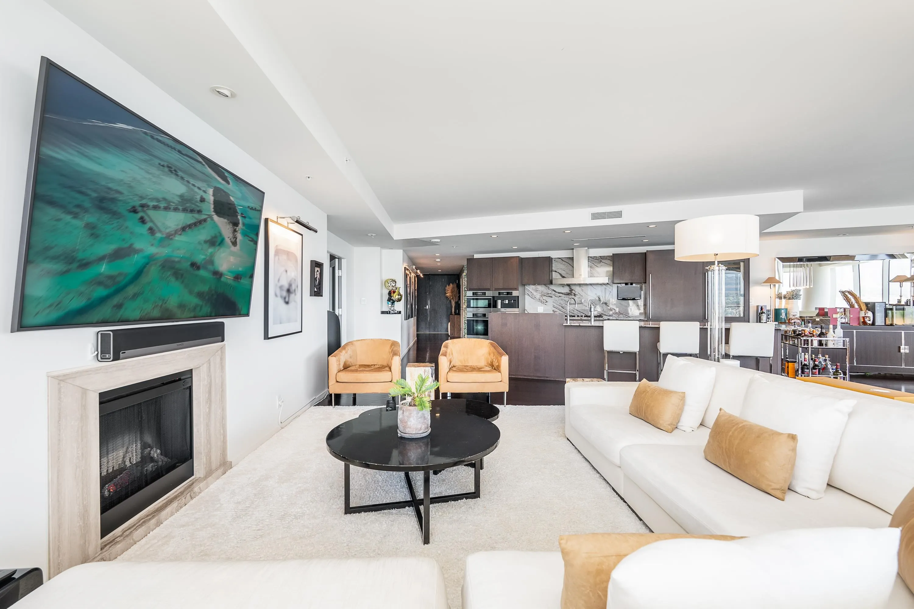2409 1011 W Cordova Street