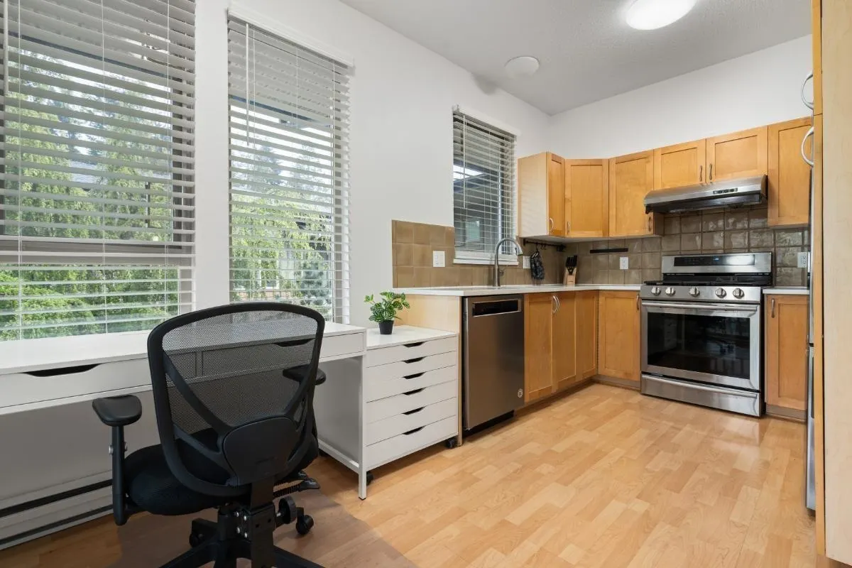 411 2338 Western Parkway