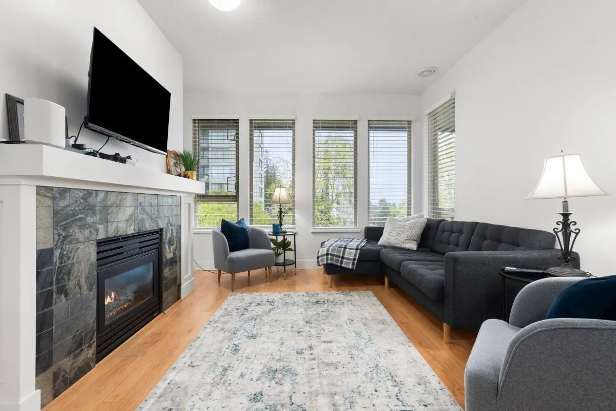411 2338 Western Parkway