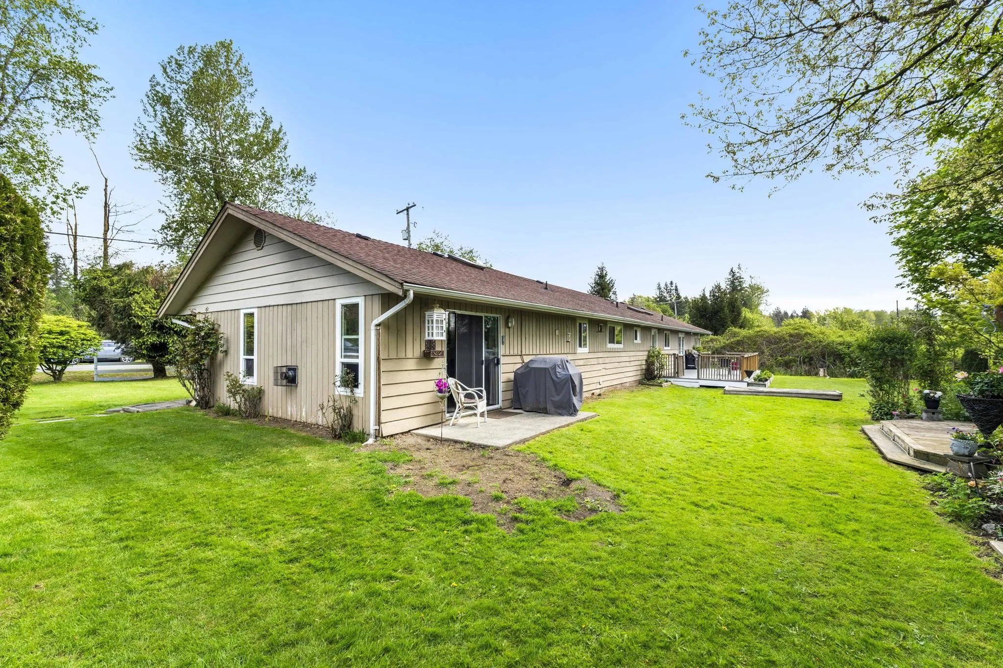 24960 Robertson Crescent
