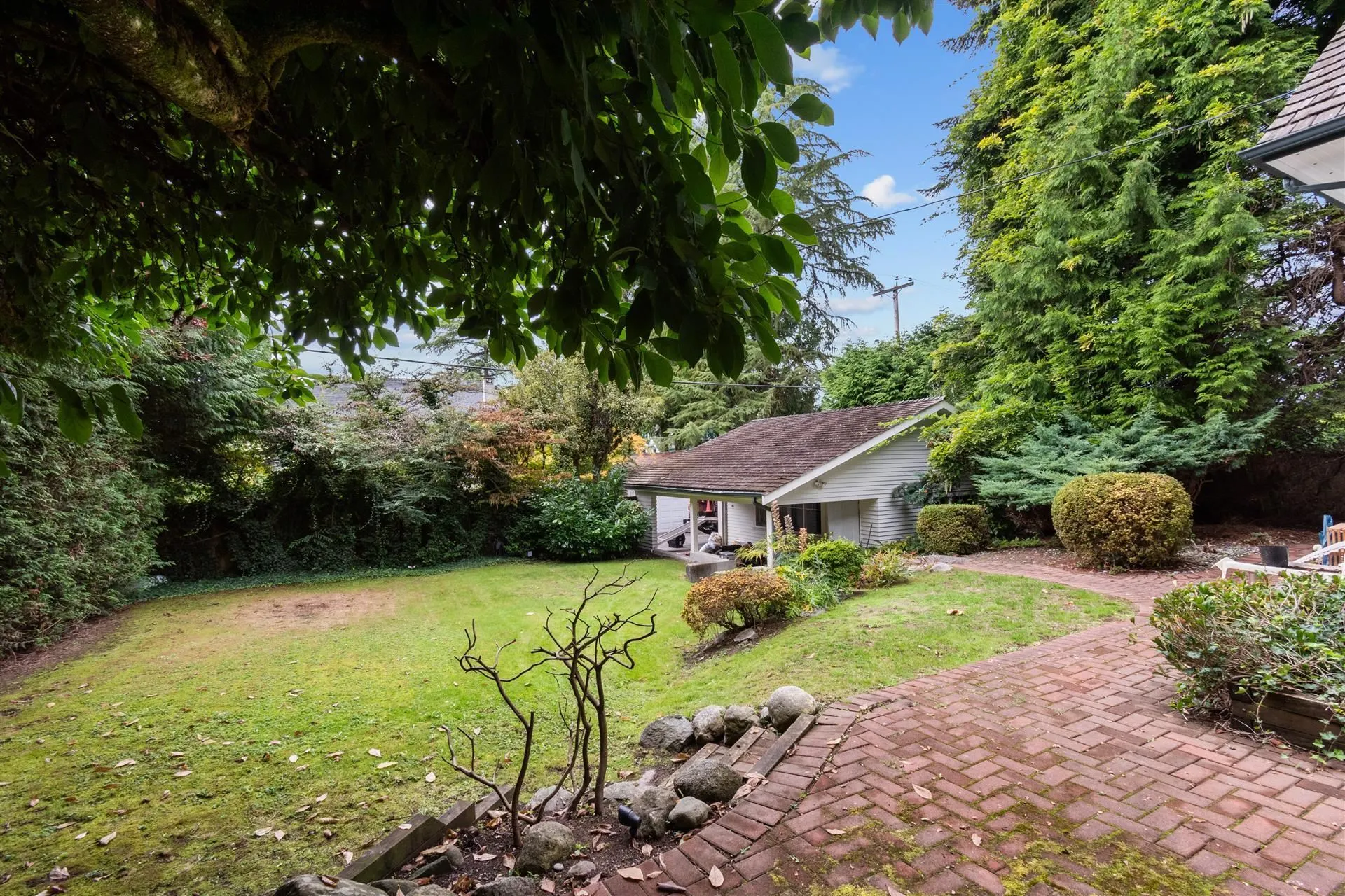 4637 Angus Drive
