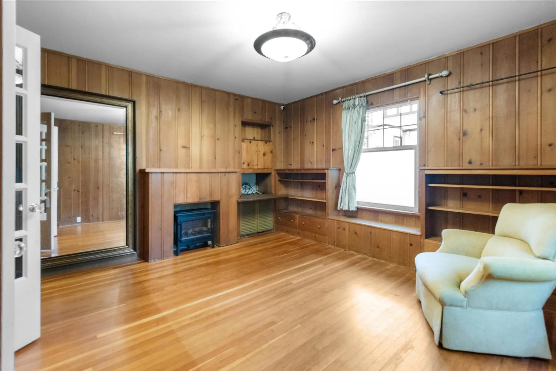 4637 Angus Drive