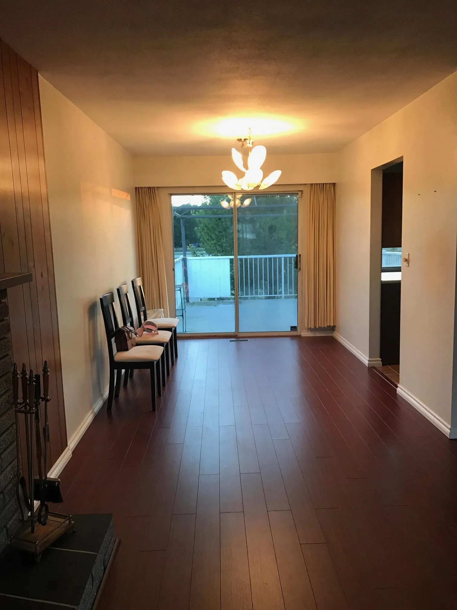 10271 Rosedene Crescent
