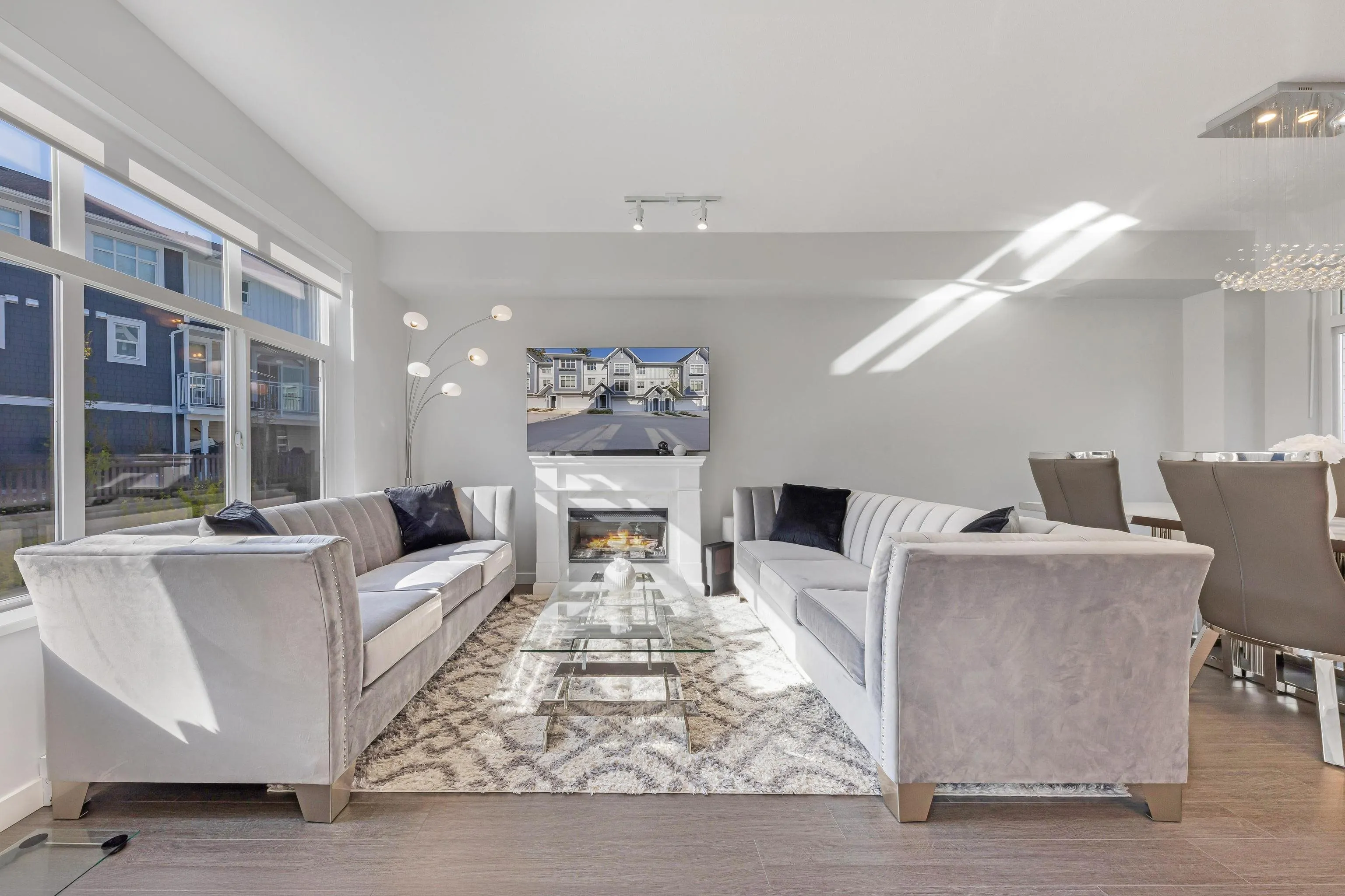 1018 11280 Pazarena Place