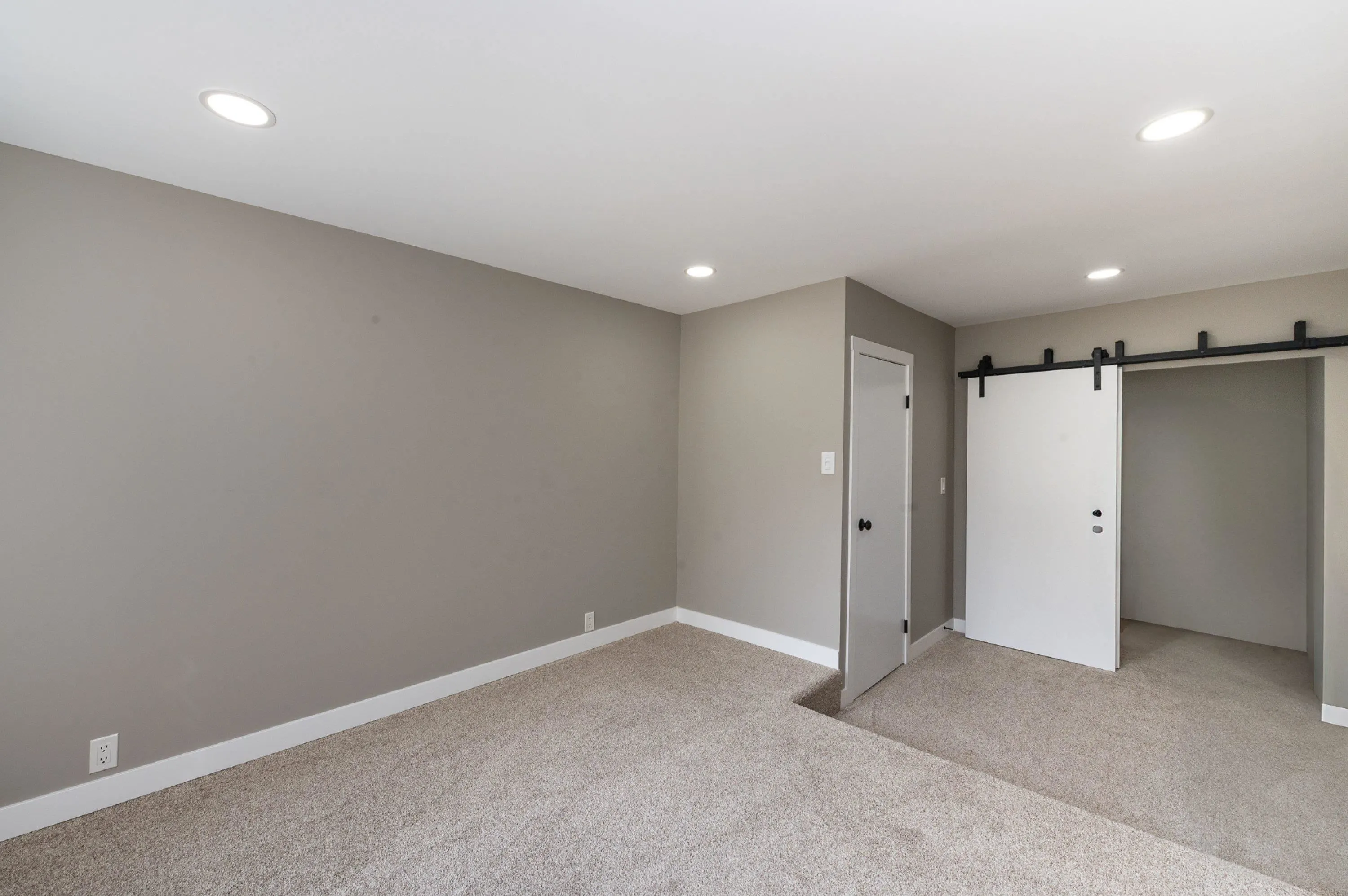 27052 34a Avenue
