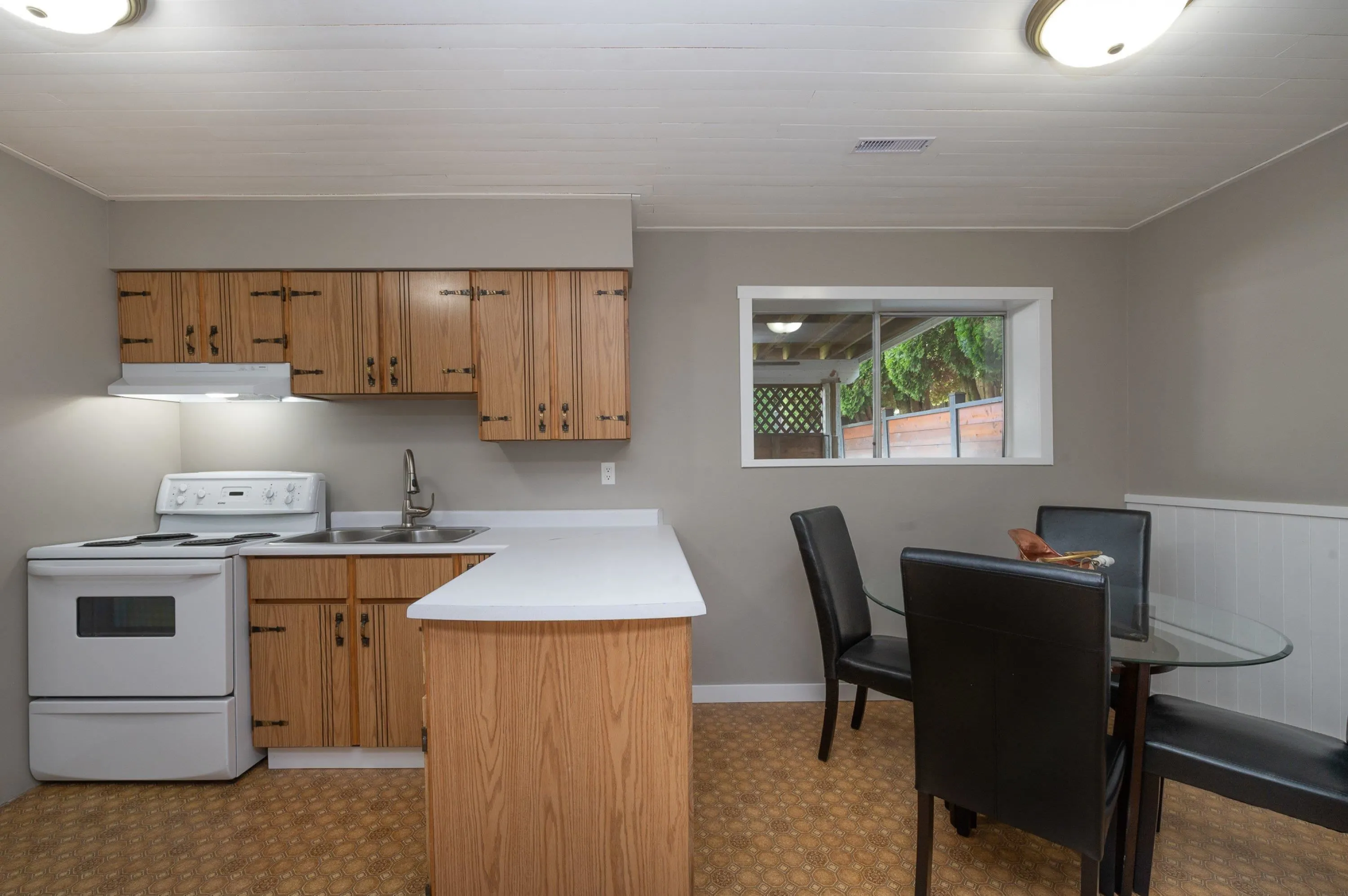 27052 34a Avenue