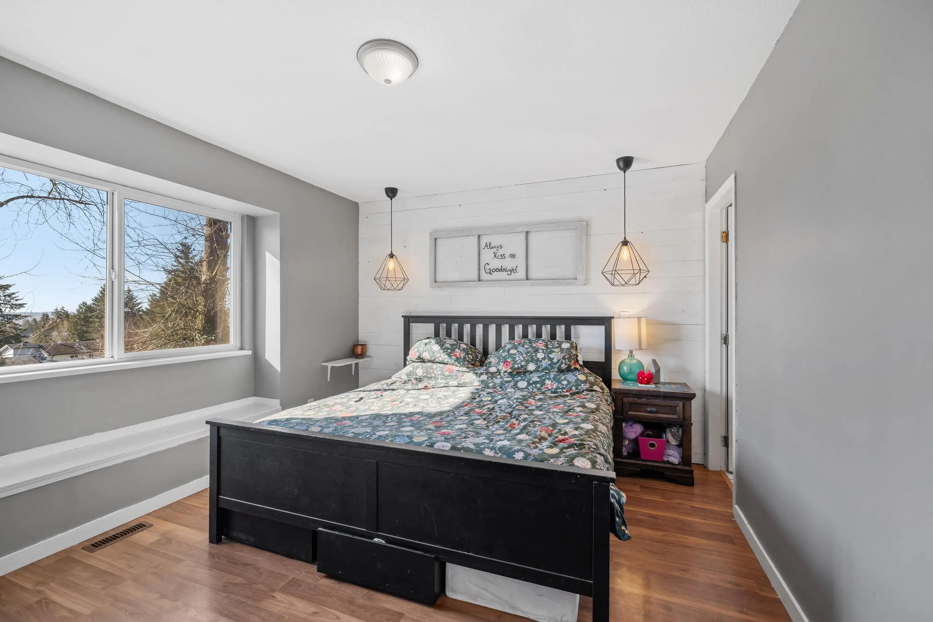 32350 Bear Crescent