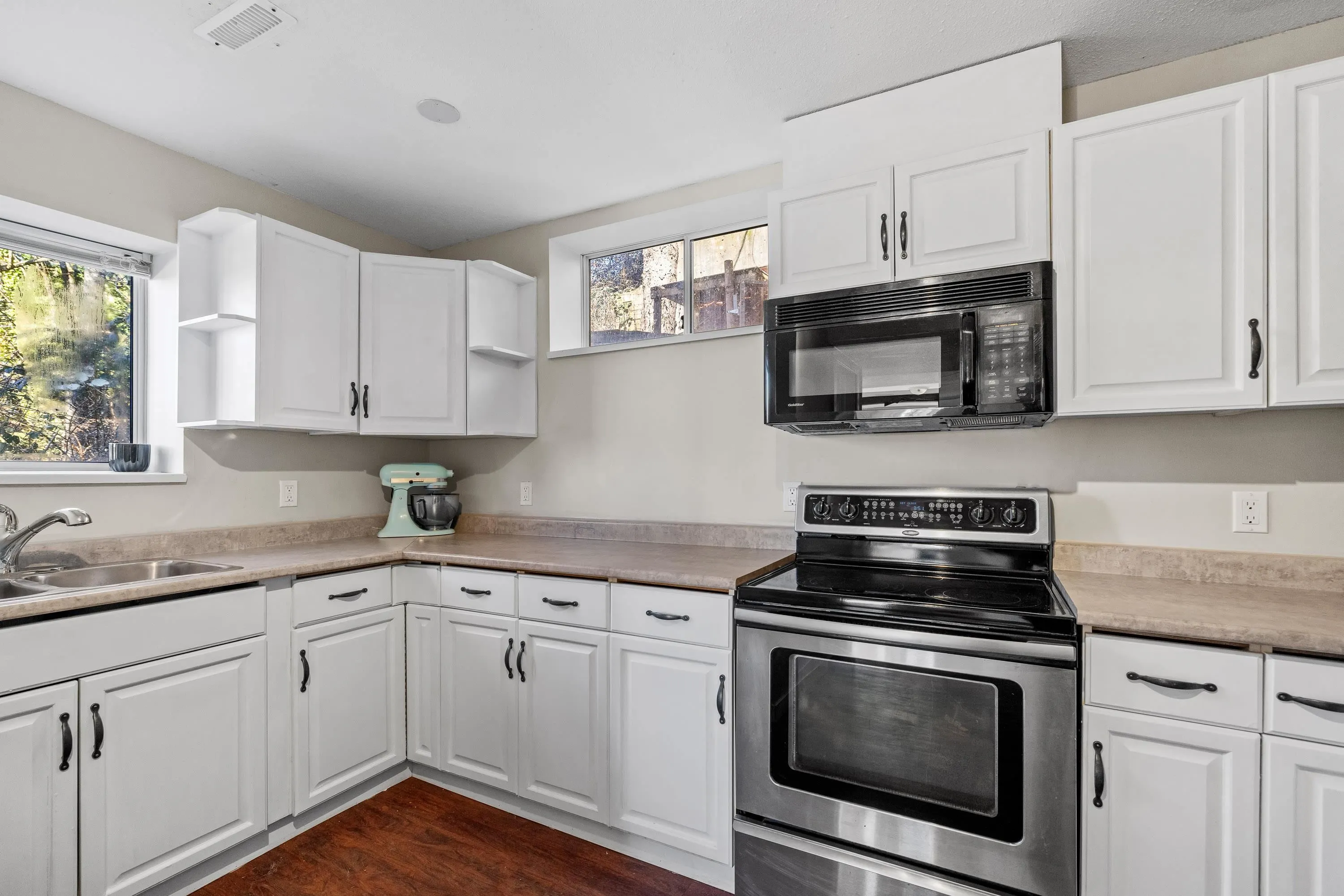 32350 Bear Crescent