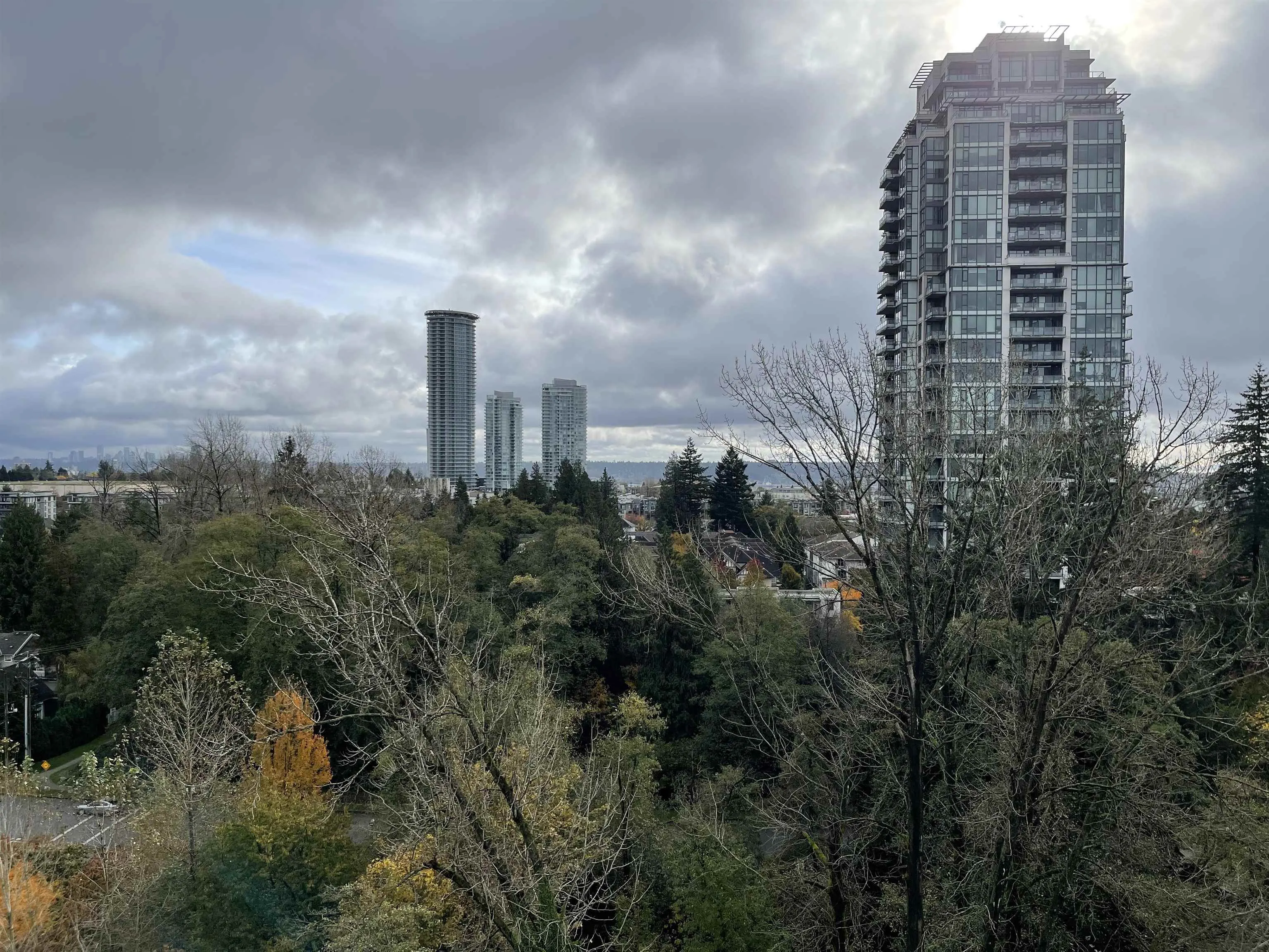 1607 7090 Edmonds Street
