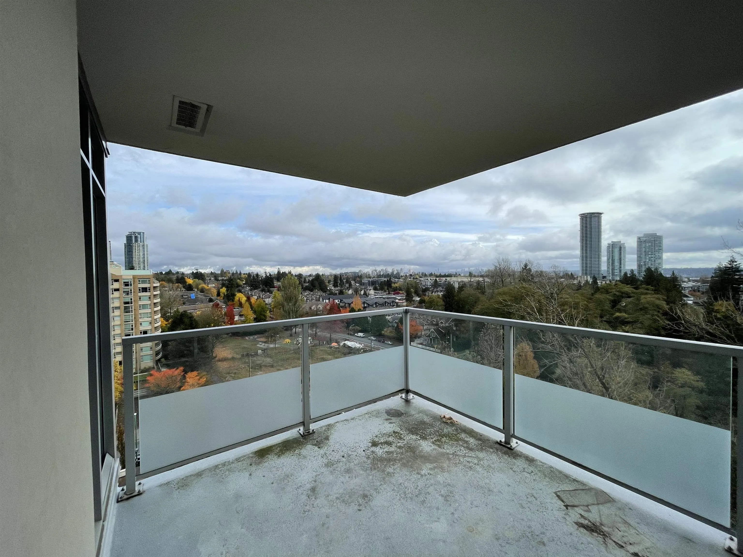 1607 7090 Edmonds Street
