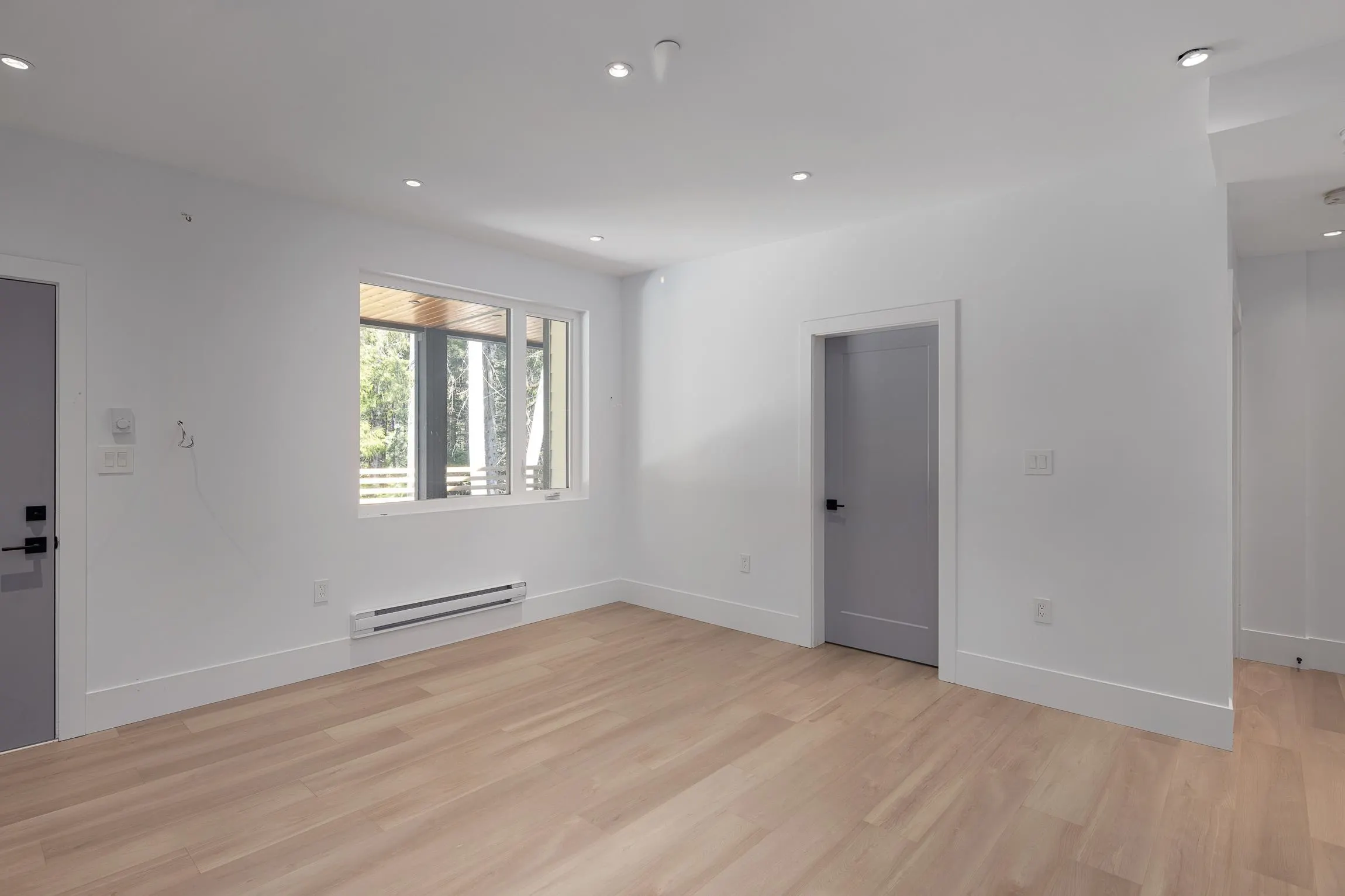 9113 Riverside Drive