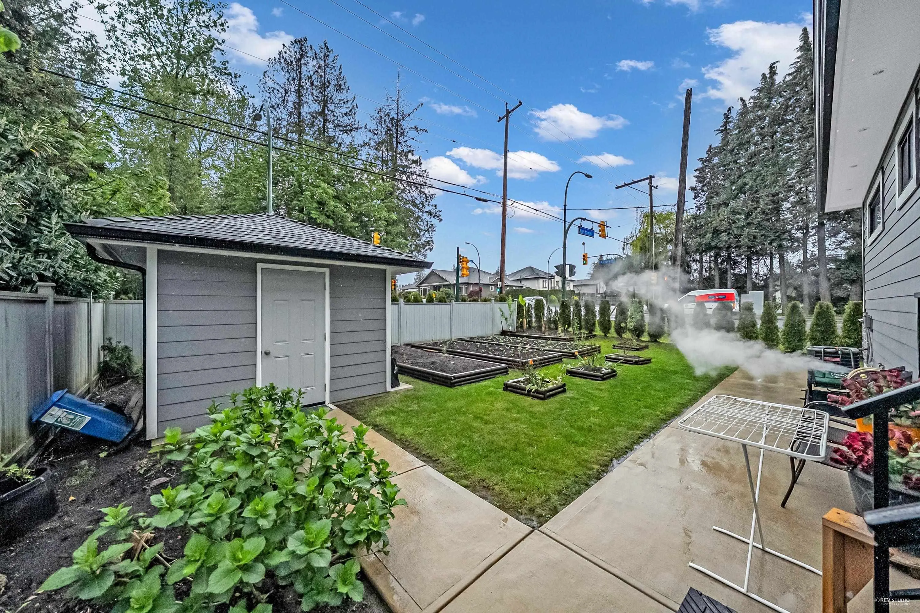 950 Foster Avenue