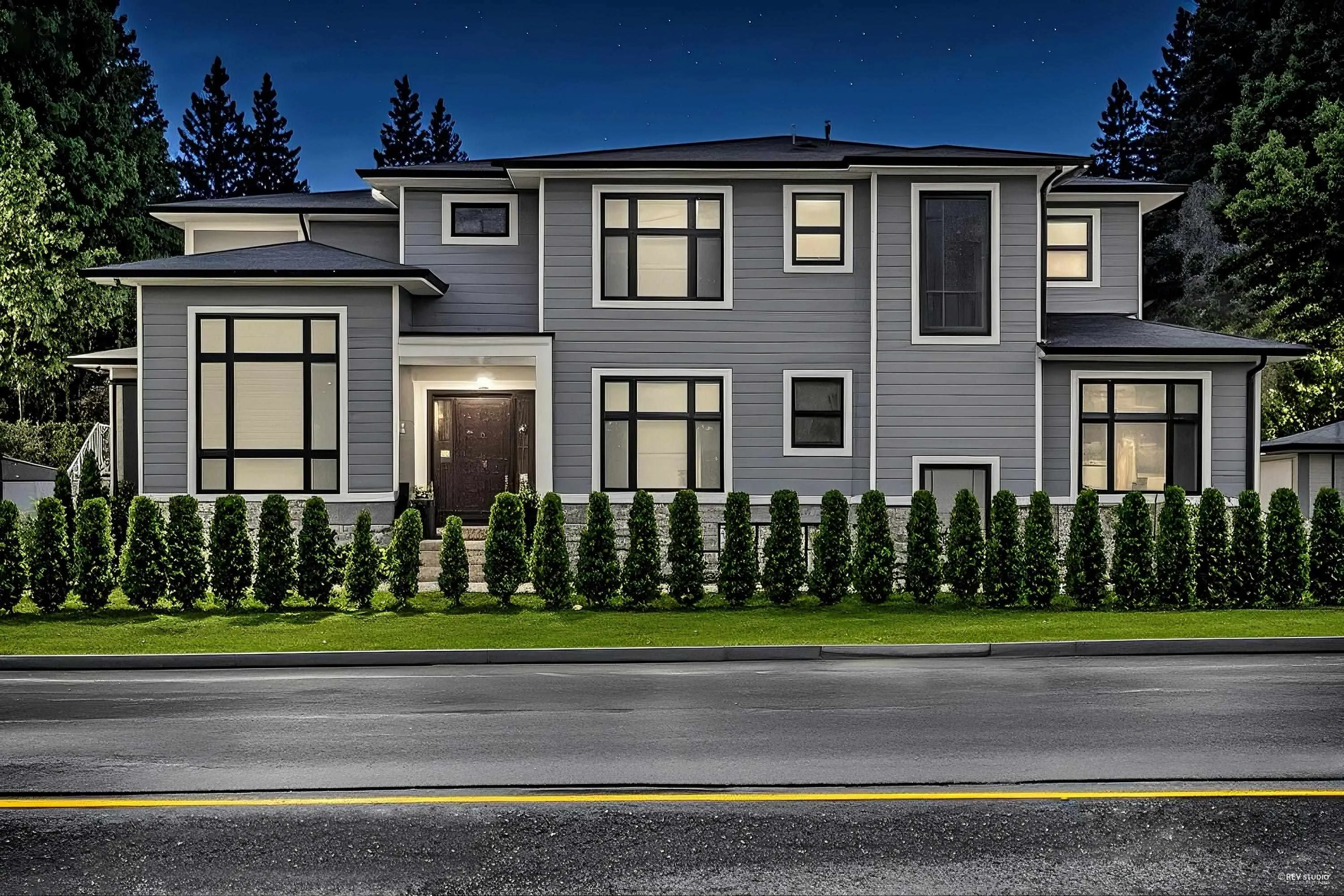 950 Foster Avenue