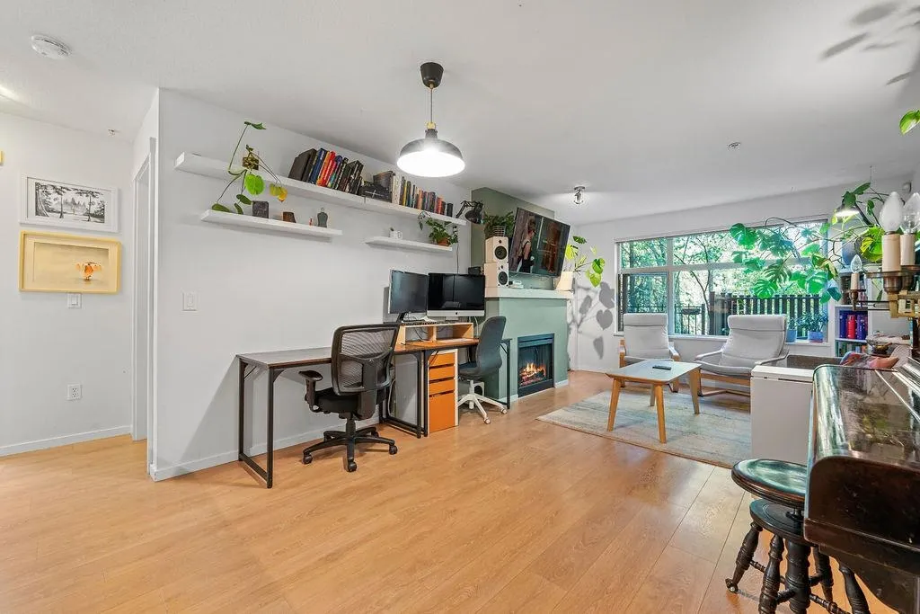 104 300 Klahanie Drive