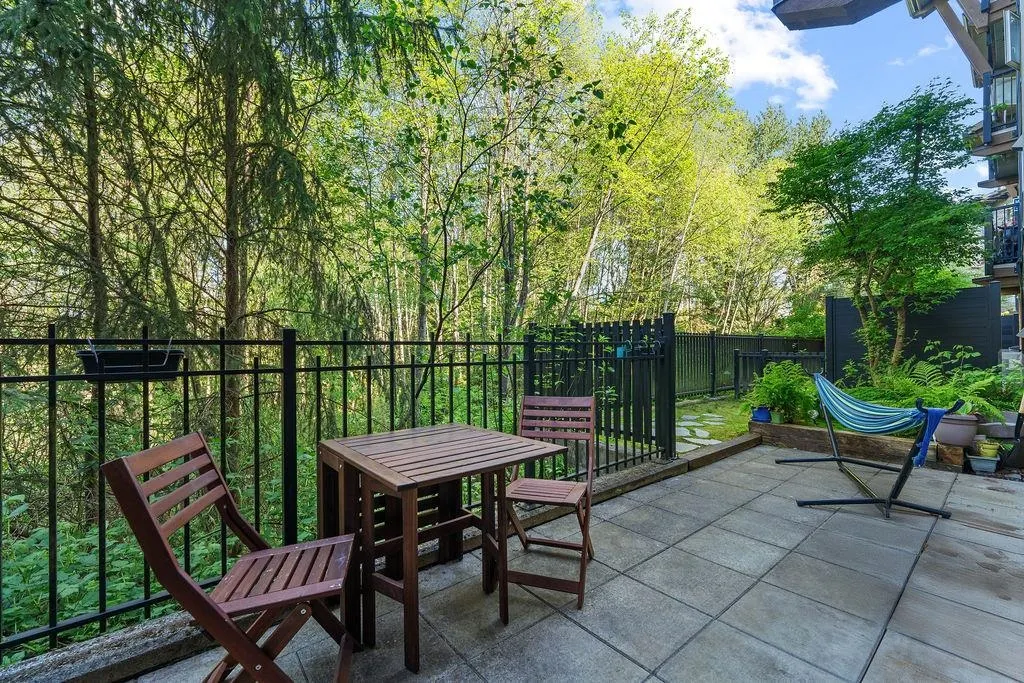 104 300 Klahanie Drive