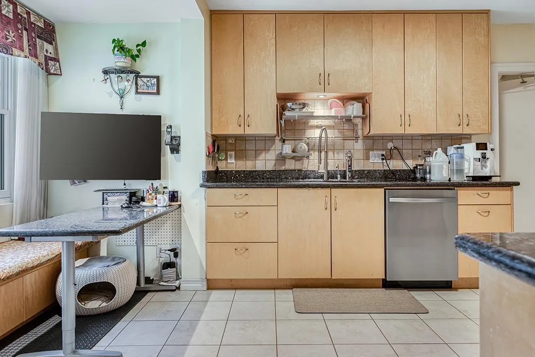 3439 Cedar Crescent