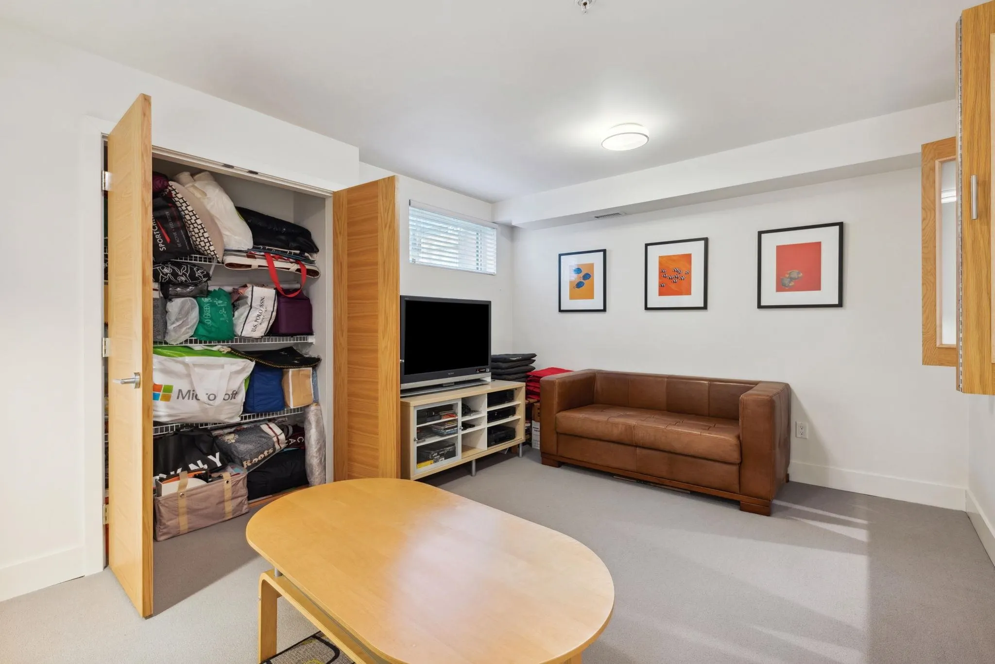 2925 Wall Street